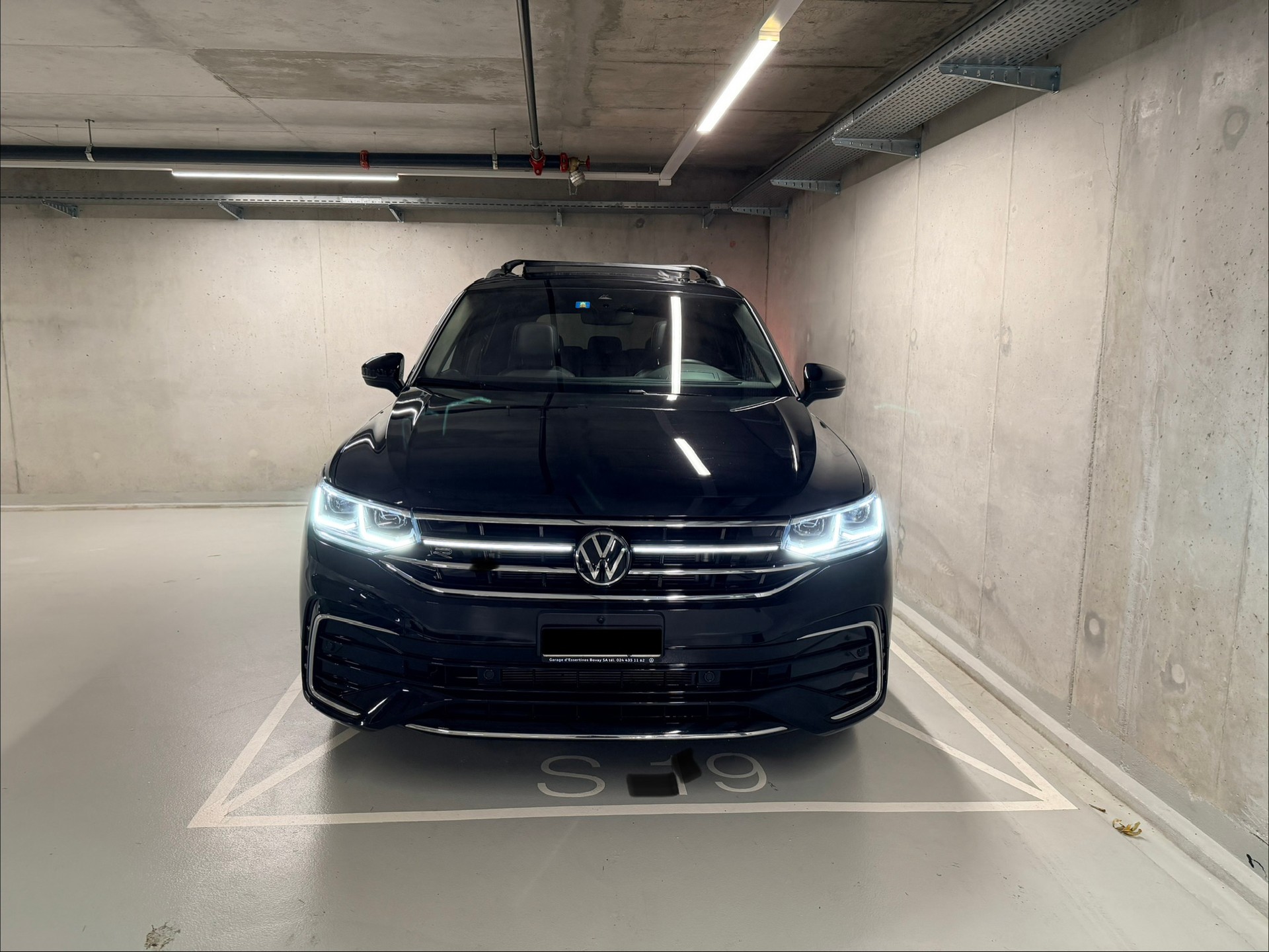 VW Tiguan Allspace 2.0TSI R-Line 4Motion DSG-image-7