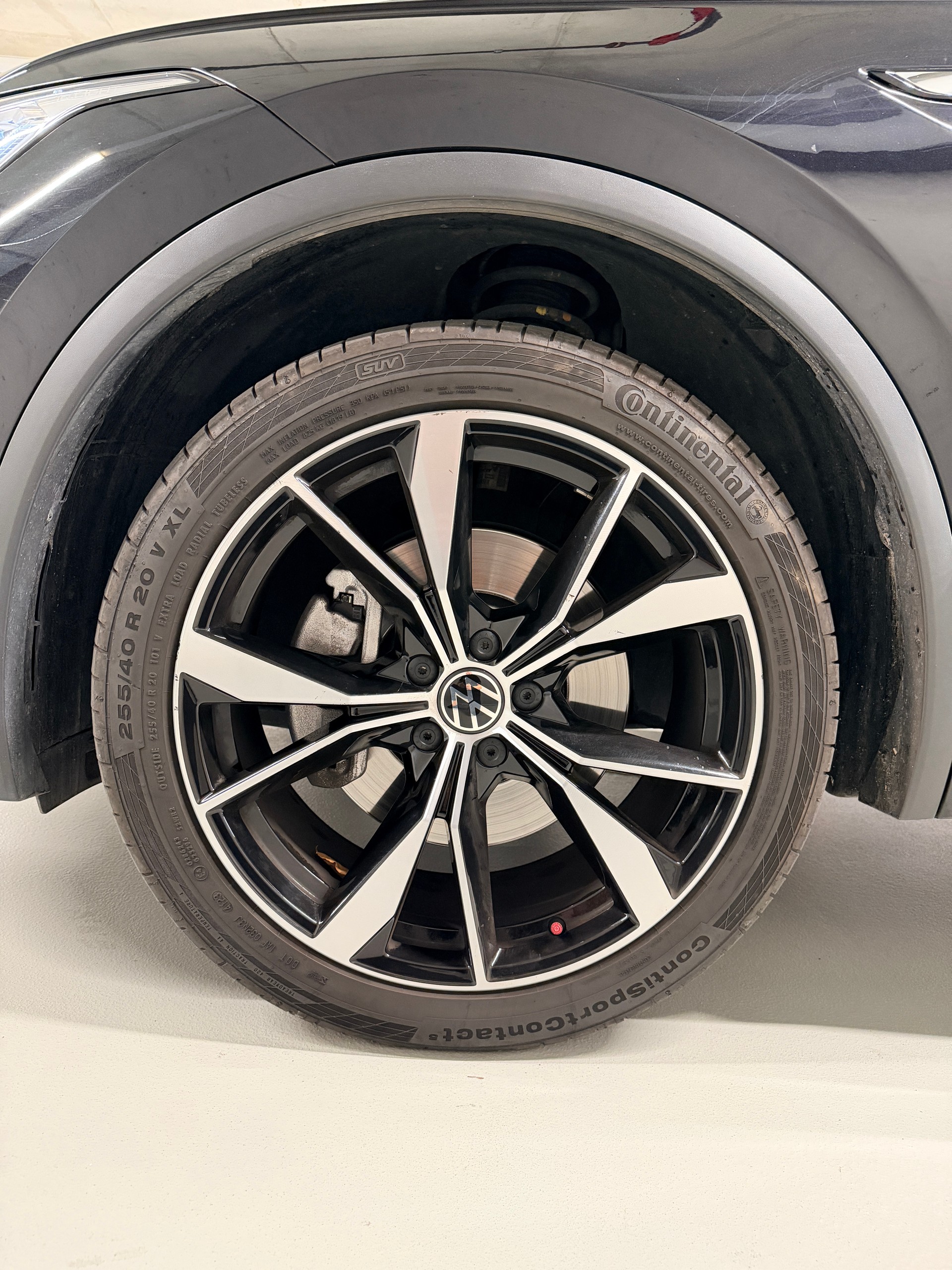 VW Tiguan Allspace 2.0TSI R-Line 4Motion DSG-image-24
