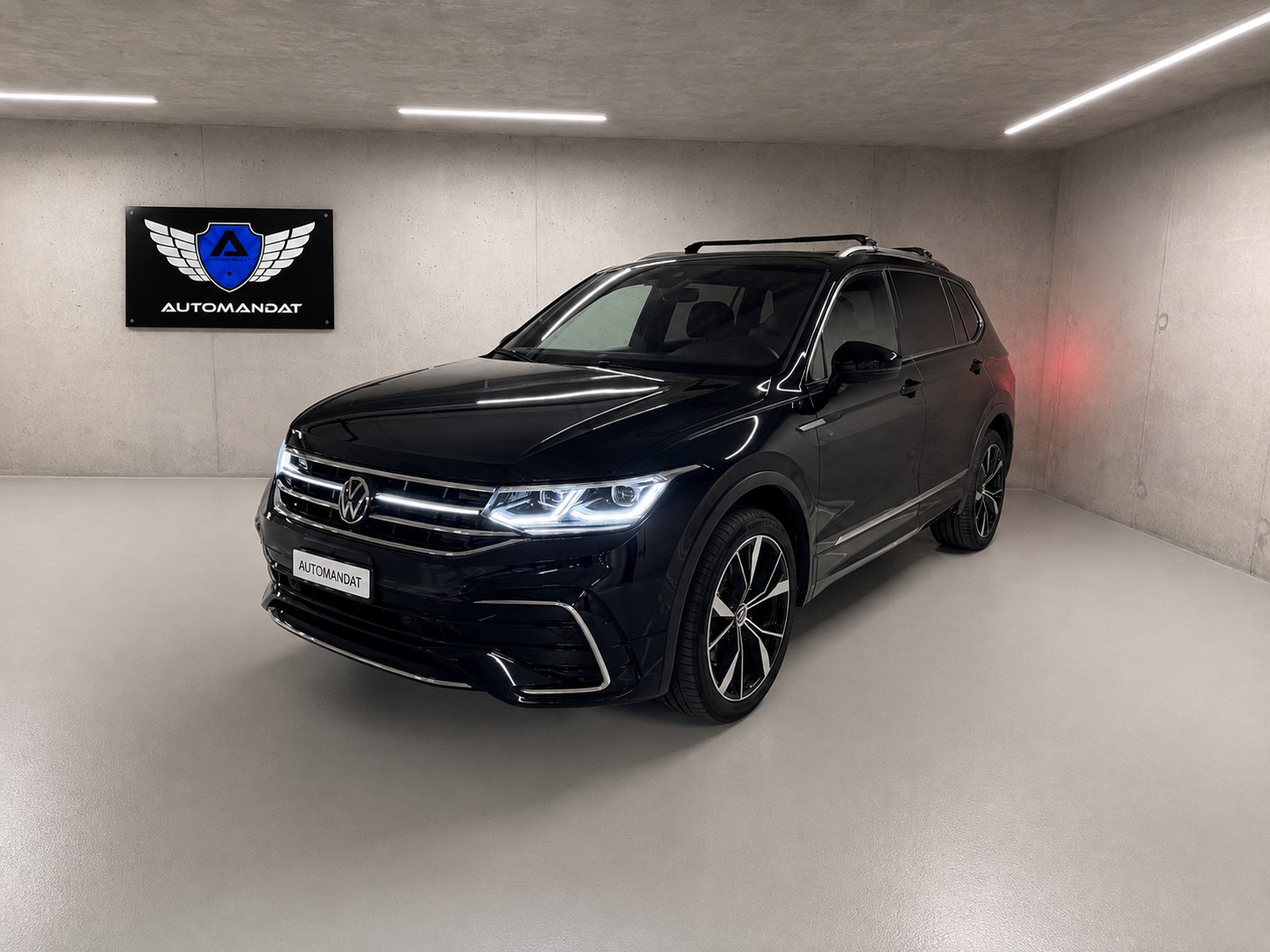 VW Tiguan Allspace 2.0TSI R-Line 4Motion DSG-image-0