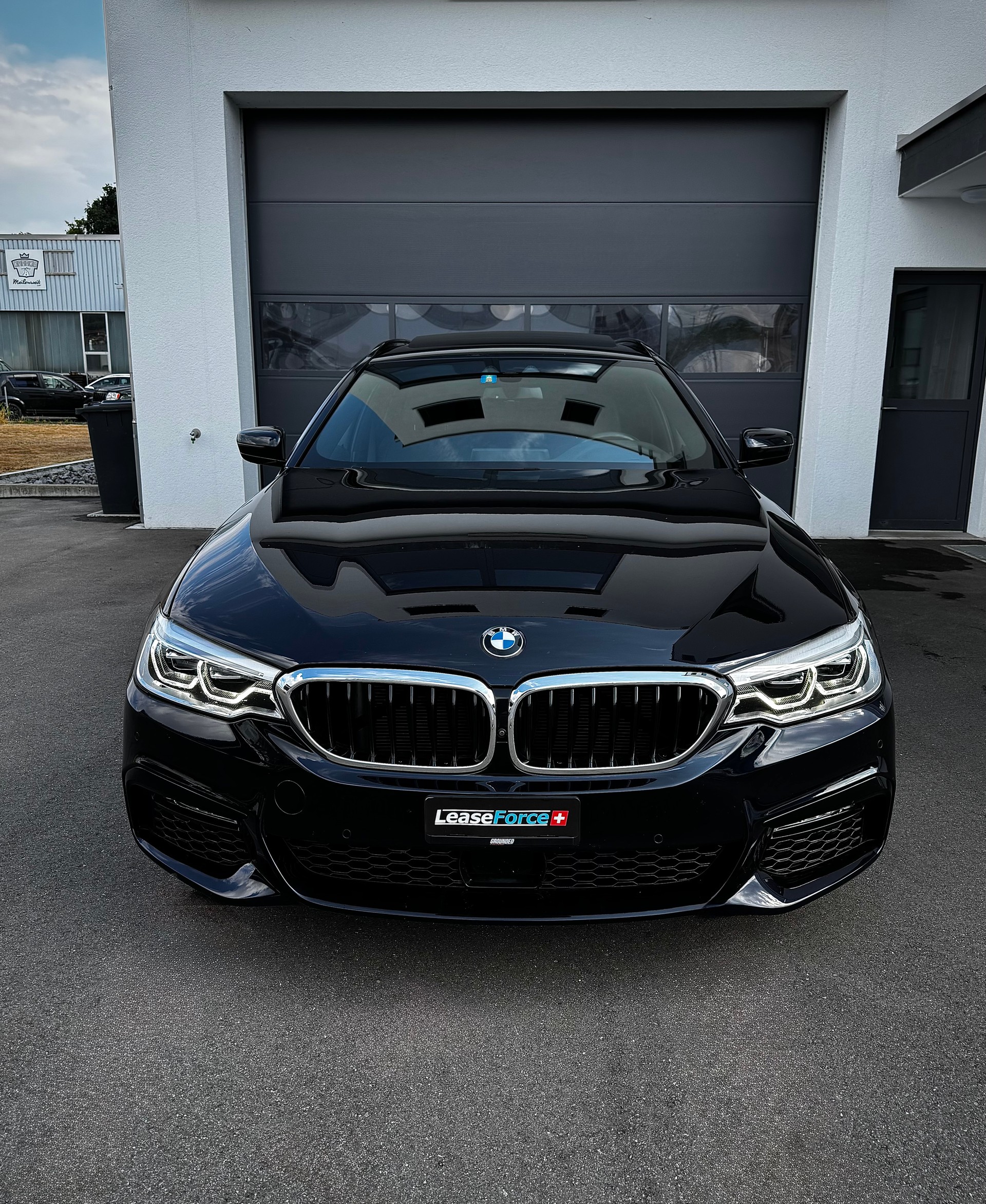 BMW 530d xDrive Touring Steptronic-image-1