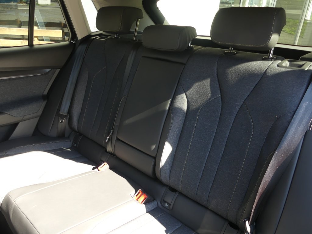 SKODA Elroq 85-image-11