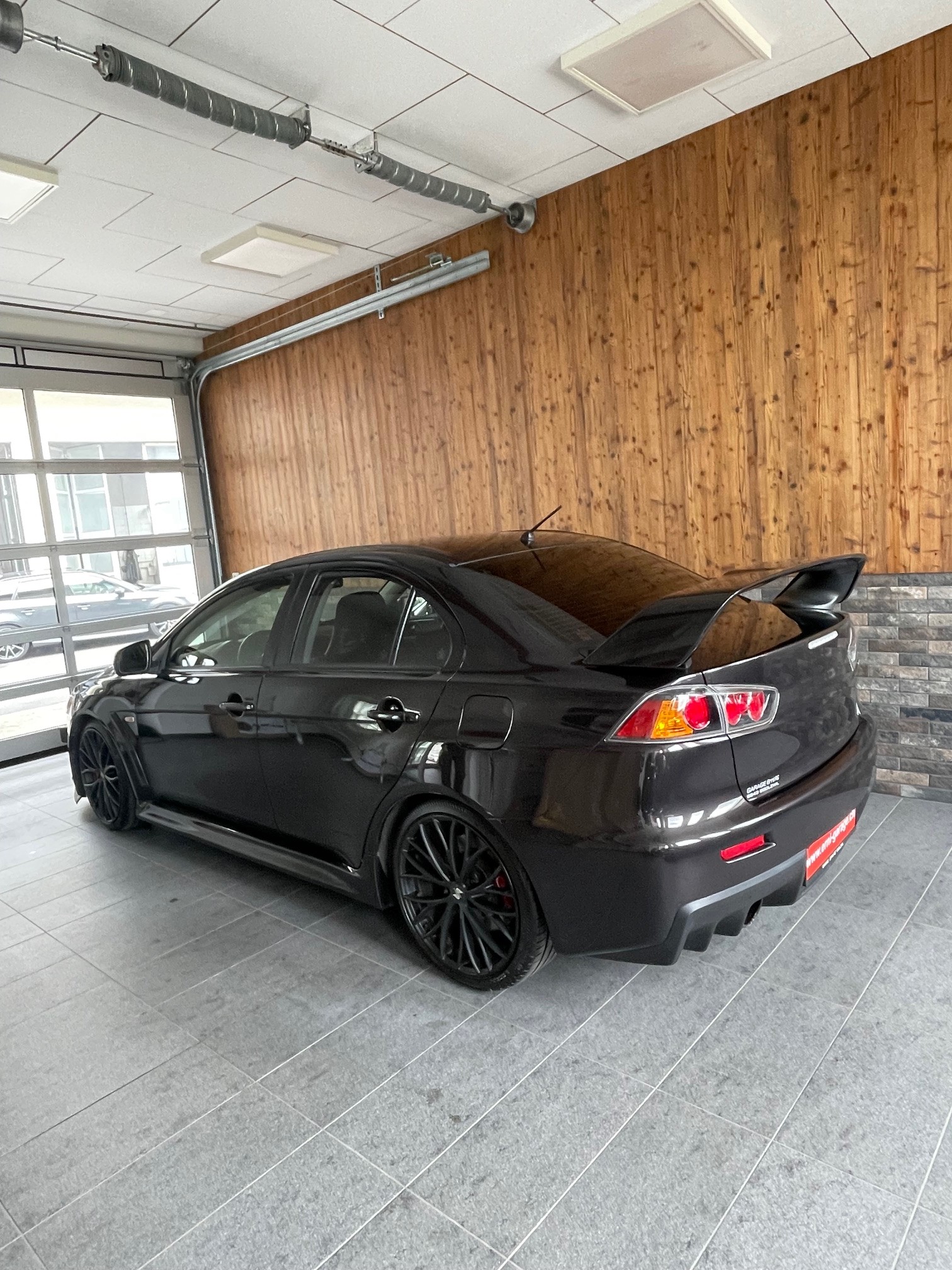 MITSUBISHI Lancer Evo X Final Edition-image-3