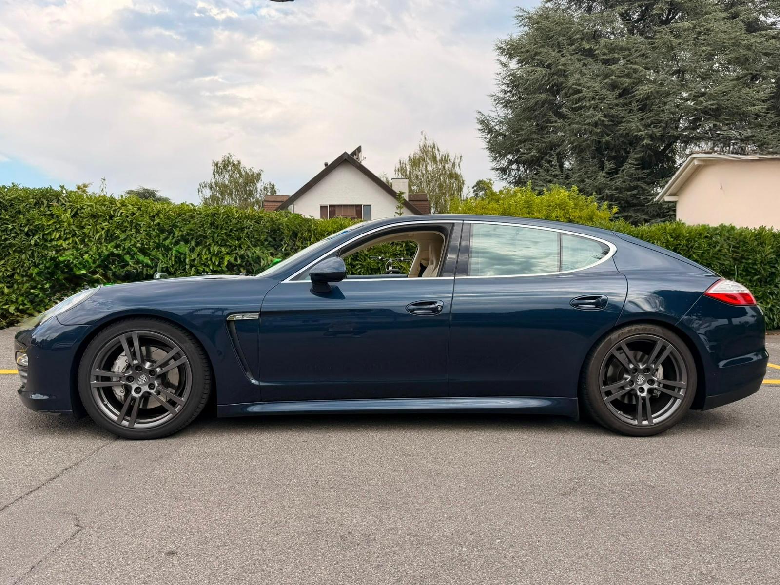 PORSCHE Panamera 4S 4.8 PDK-image-2