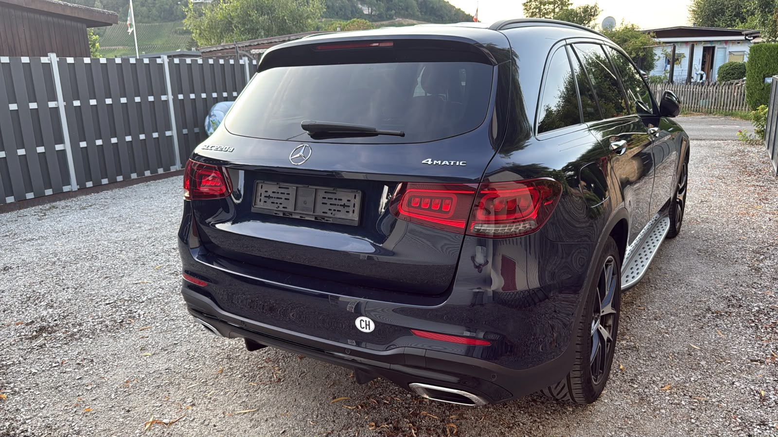 MERCEDES-BENZ GLC 220 d 4Matic 9G-Tronic-image-9