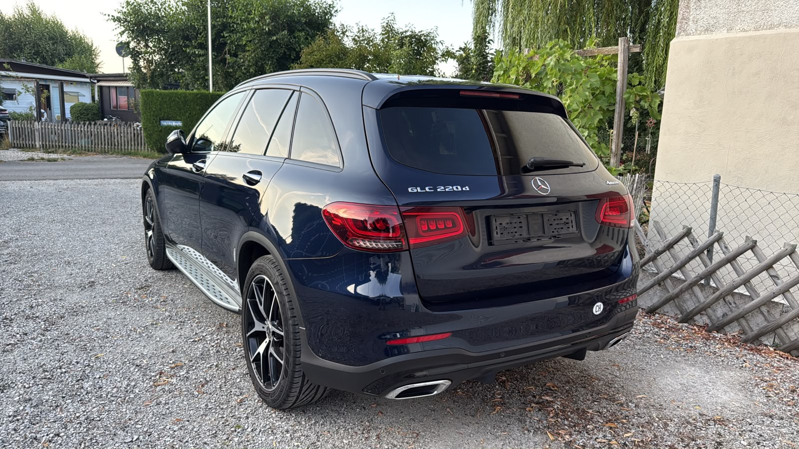 MERCEDES-BENZ GLC 220 d 4Matic 9G-Tronic-image-8