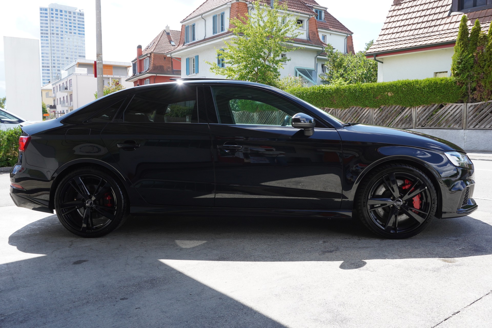 AUDI RS3 Limousine 2.5 TSI quattro S-tronic-image-3