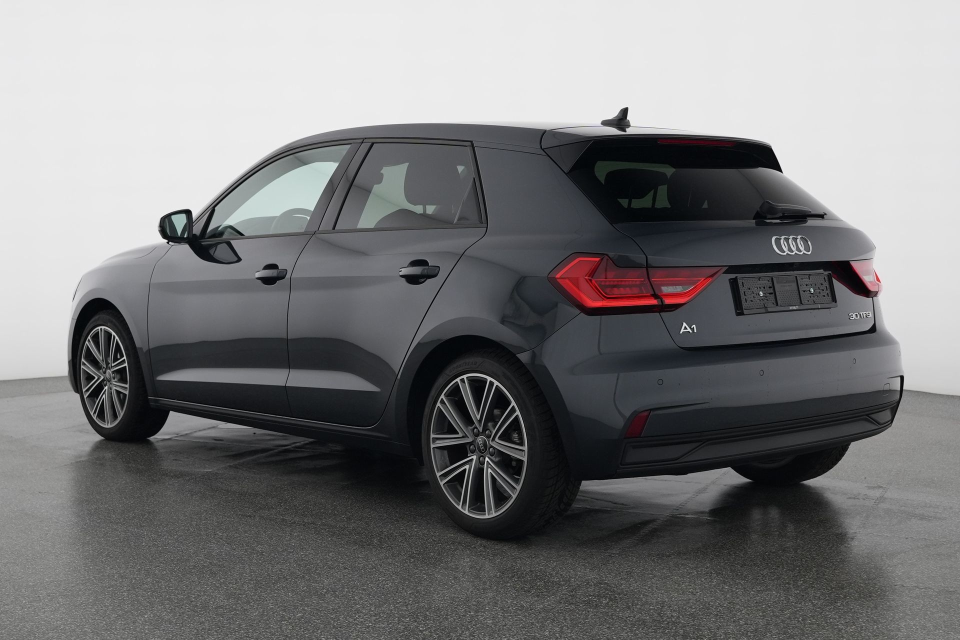 AUDI A1 Sportback 1.0 30 TFSI Attraction S-Tronic-image-4