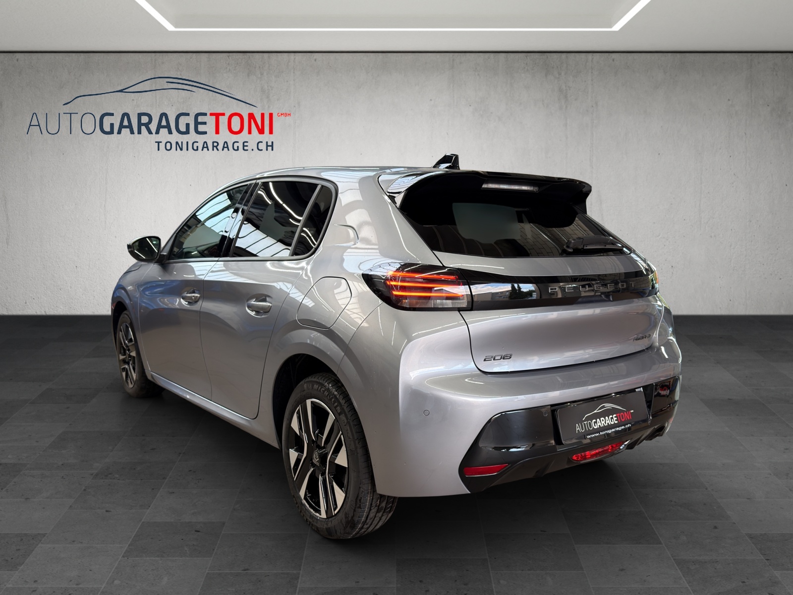 PEUGEOT 208 1.2 MHEV 110 Allure Premium *Werksgarantie bis 01.2030*-image-6