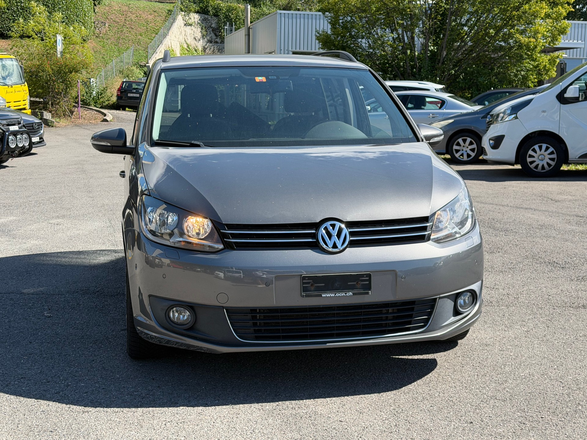 VW Touran 1.4 TSI Highline DSG-image-2