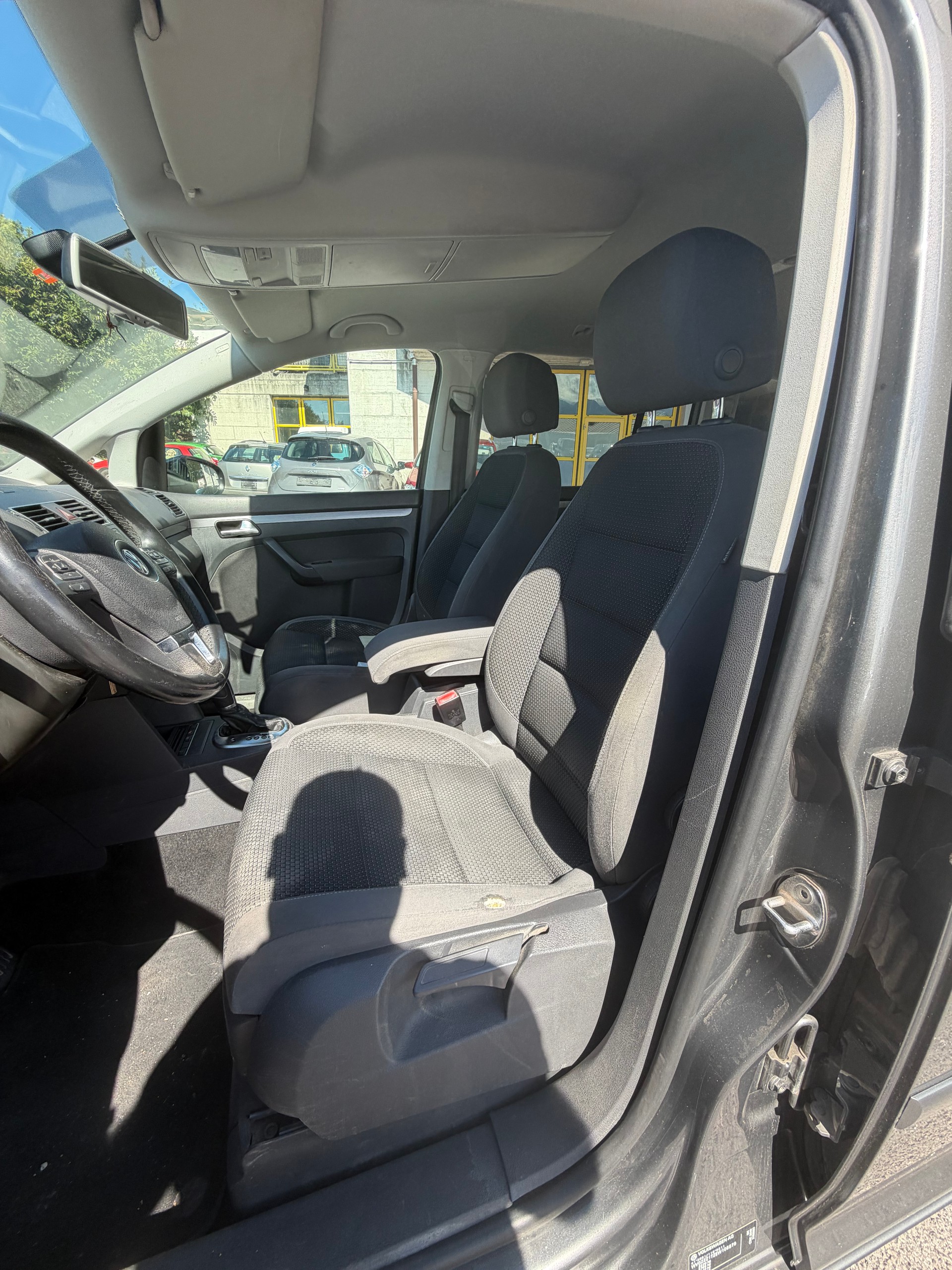 VW Touran 1.4 TSI Highline DSG-image-12