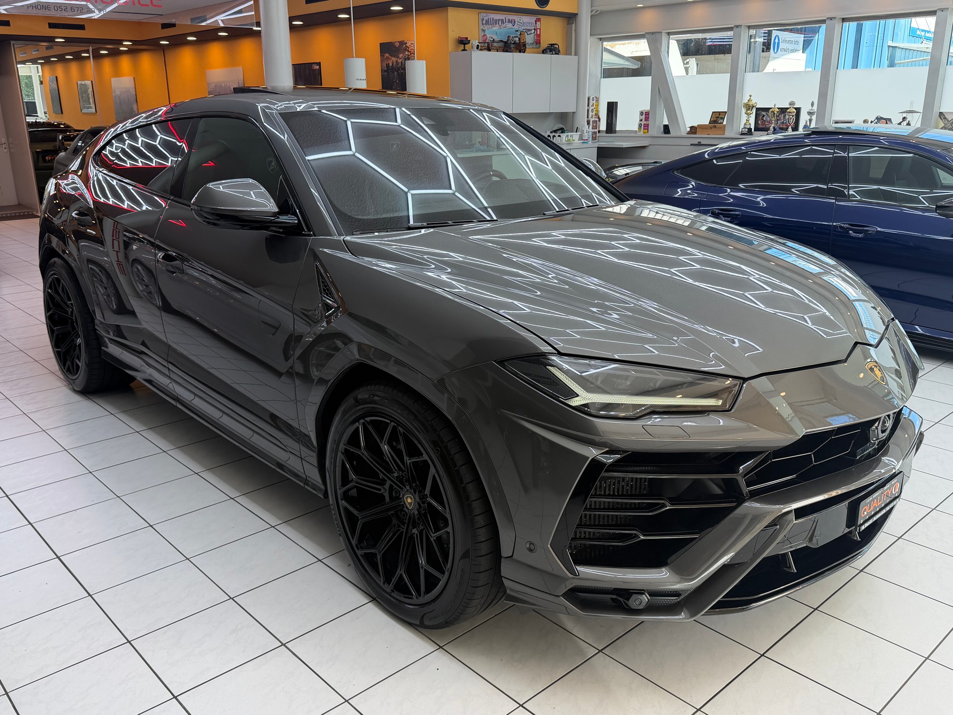 LAMBORGHINI Urus 4.0-image-1