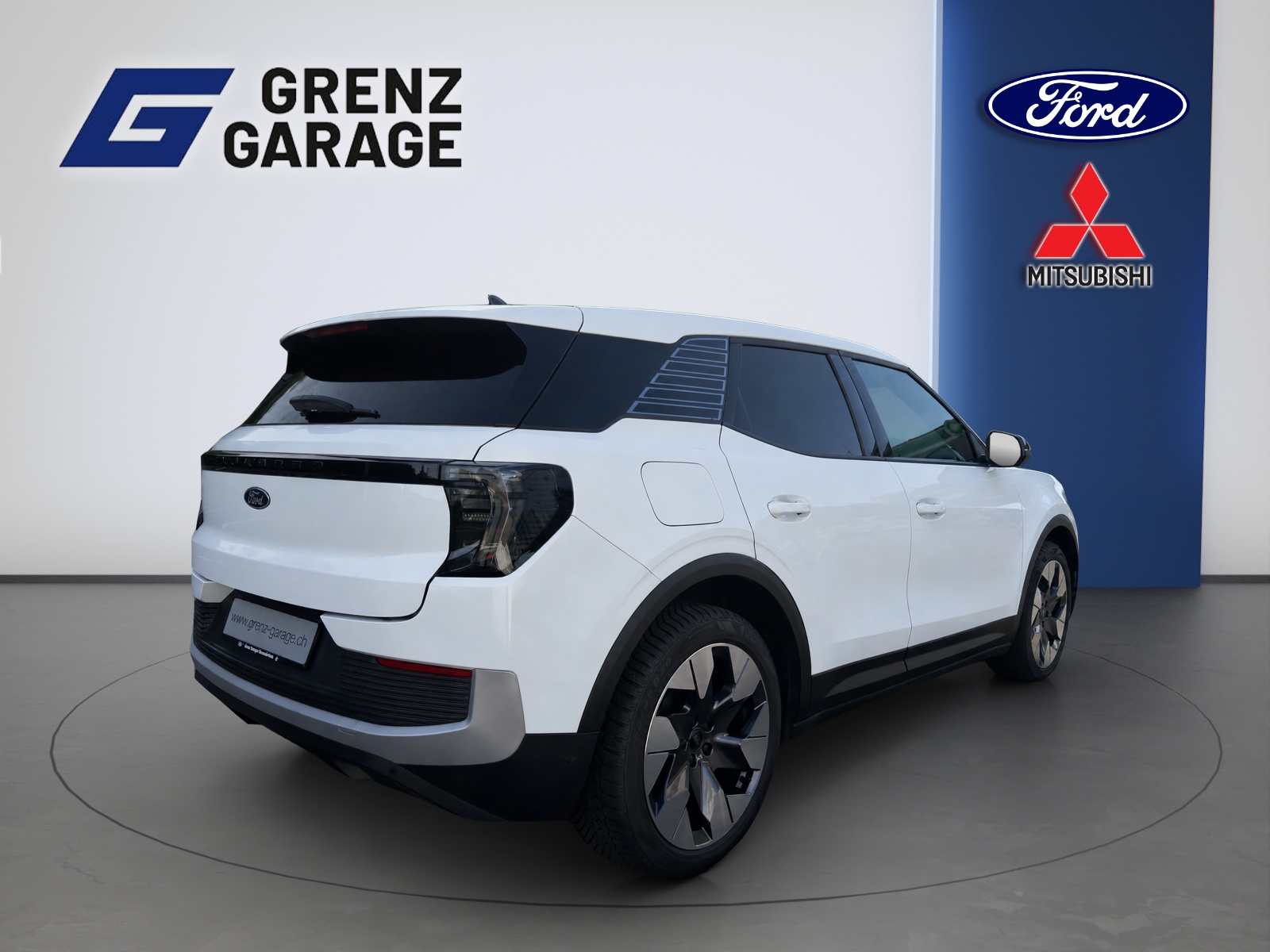 FORD Explorer Extended Range Premium AWD-image-4