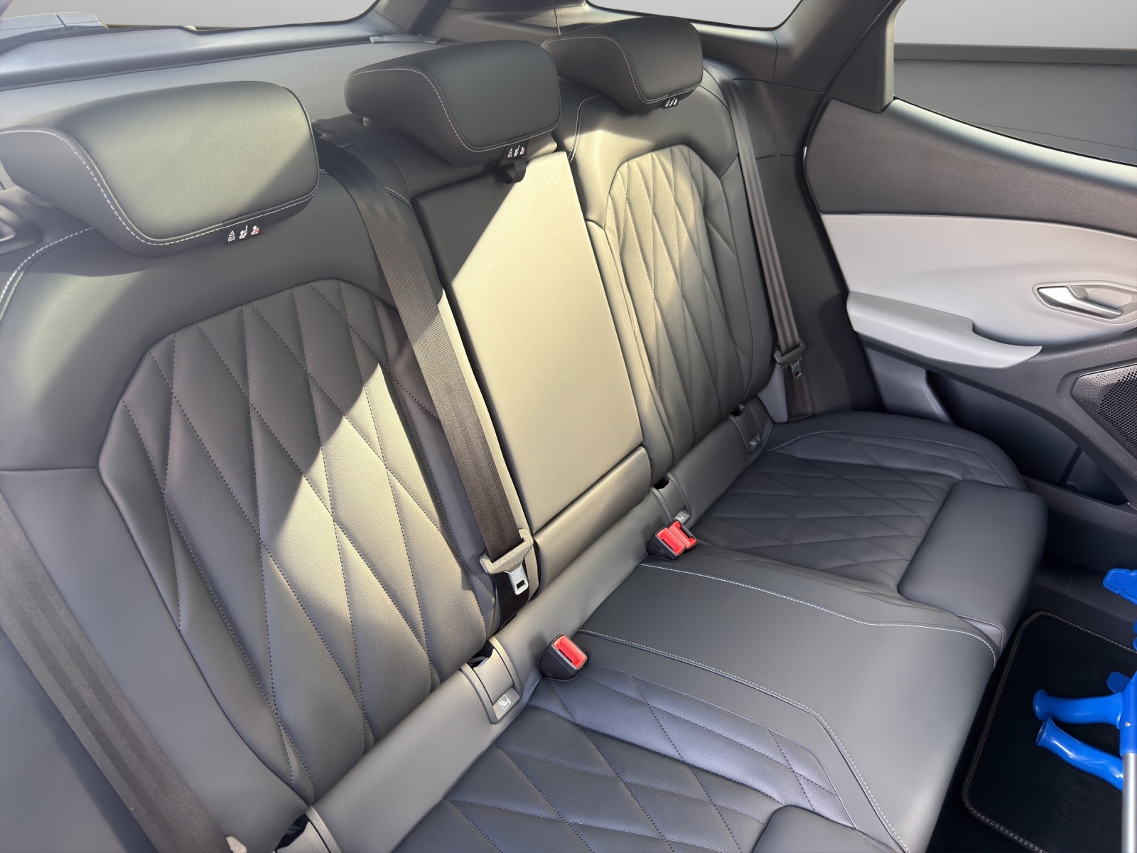 FORD Explorer Extended Range Premium AWD-image-14