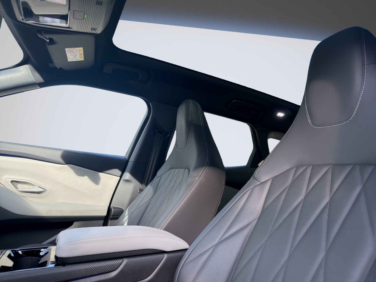 FORD Explorer Extended Range Premium AWD-image-9