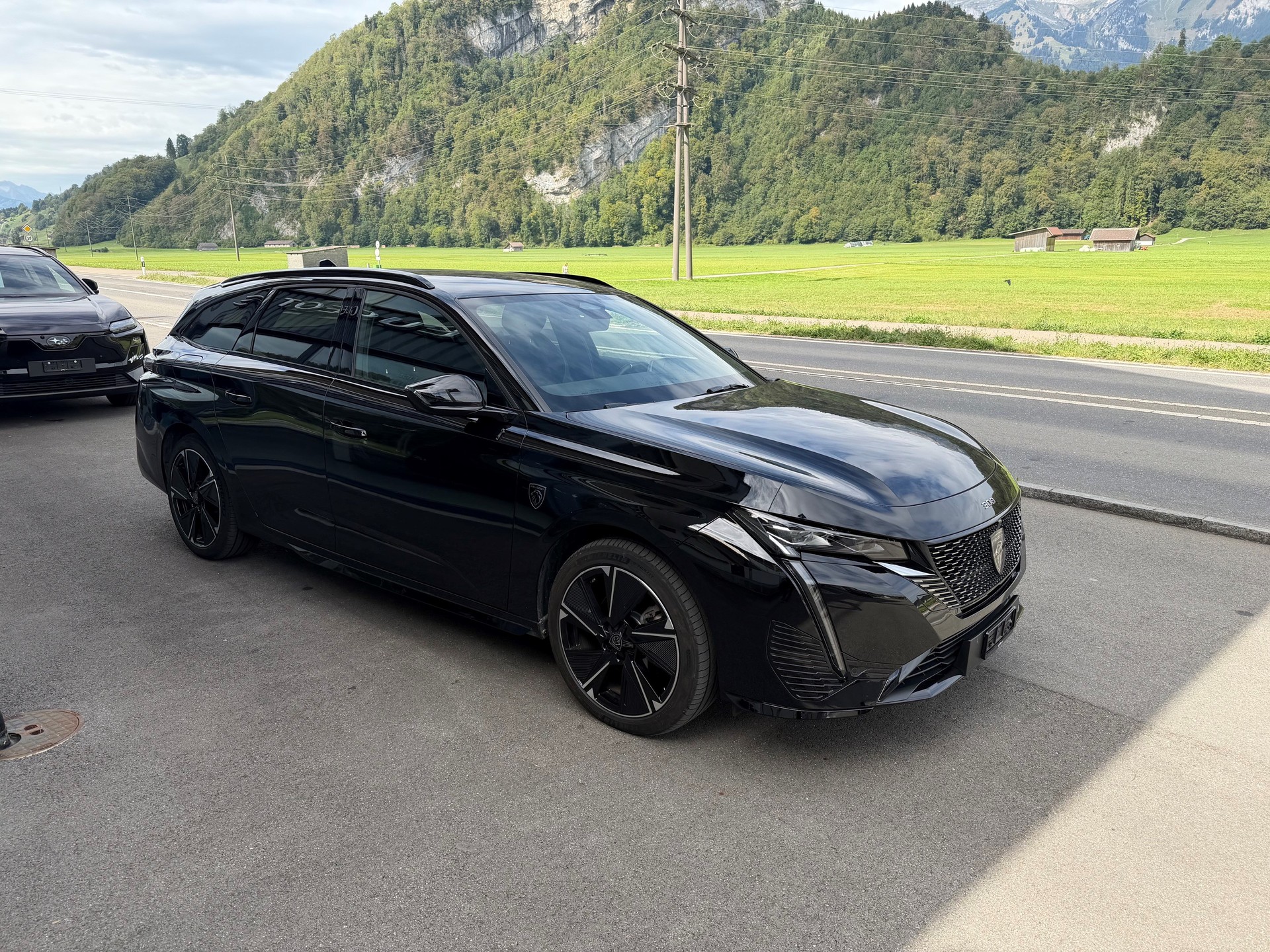 PEUGEOT 308 e SW GT 54kWh-image-1