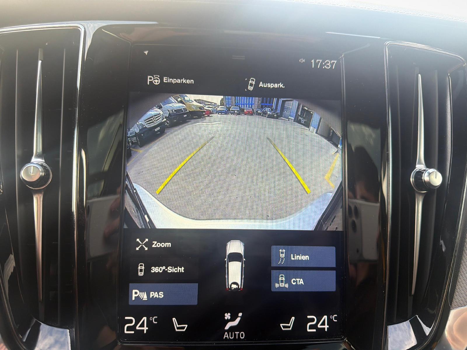 VOLVO V60 2.0 T8 TE Polestar eAWD-image-16