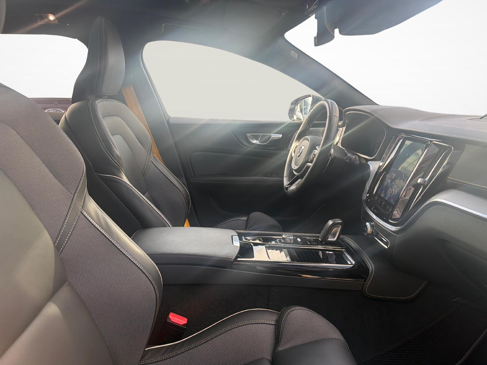 VOLVO V60 2.0 T8 TE Polestar eAWD-image-9