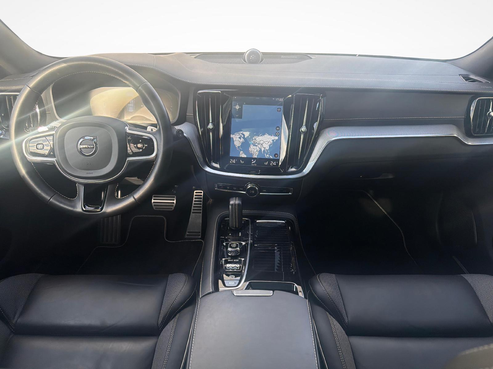 VOLVO V60 2.0 T8 TE Polestar eAWD-image-8