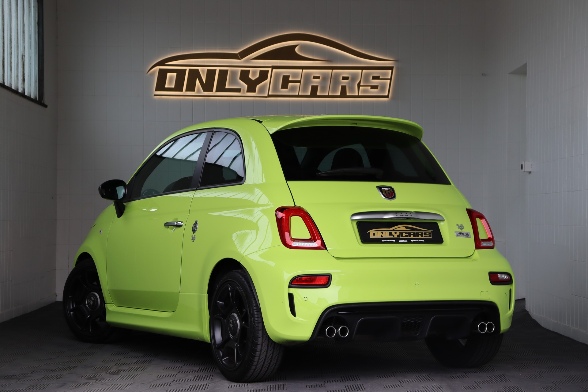 FIAT 595 1.4 16V TURBO ABARTH PISTA * GIFTGRÜN * CH-FAHRZEUG * 70TH-ANNIVERSARY *-image-5