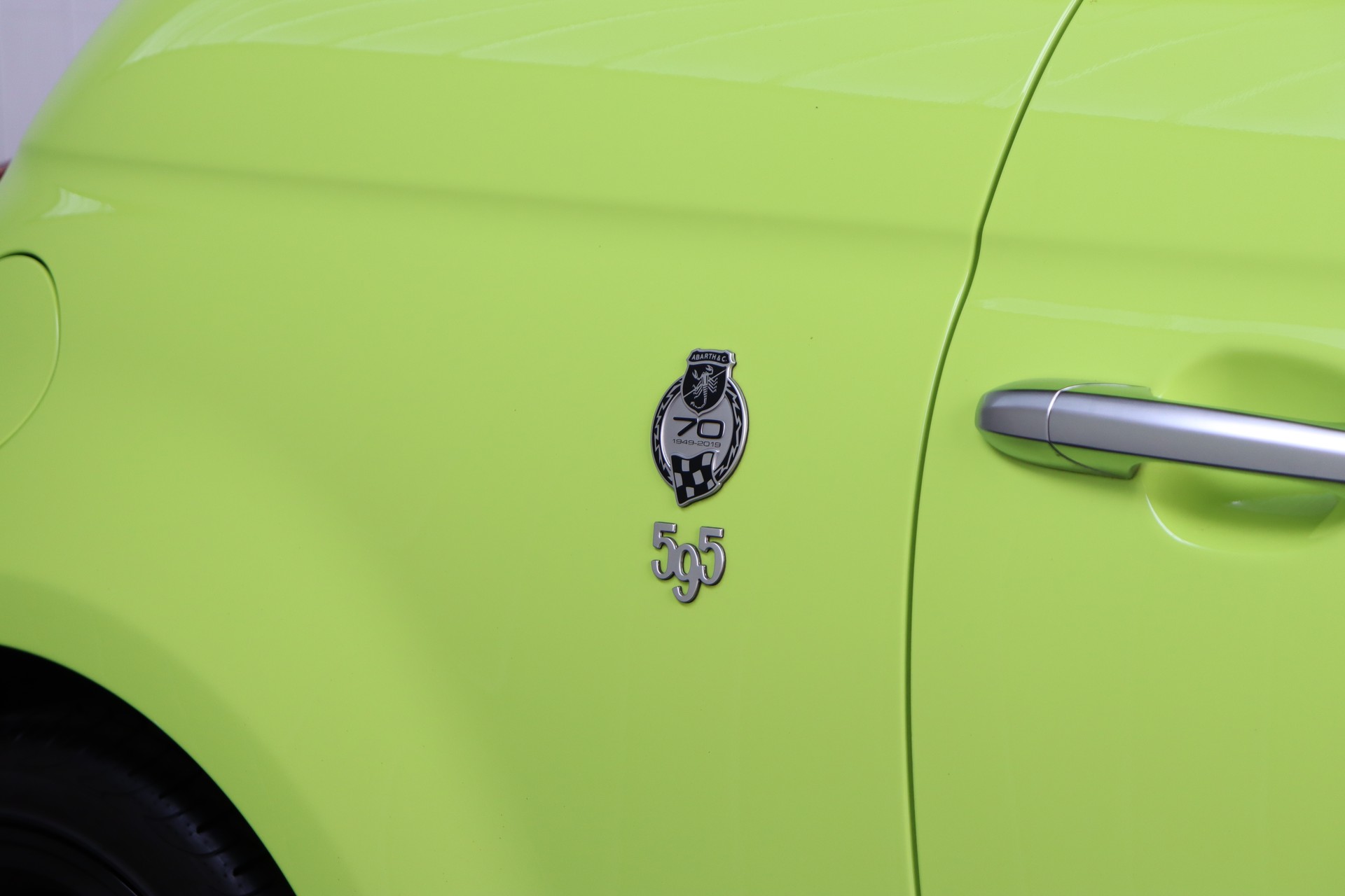 FIAT 595 1.4 16V TURBO ABARTH PISTA * GIFTGRÜN * CH-FAHRZEUG * 70TH-ANNIVERSARY *-image-10