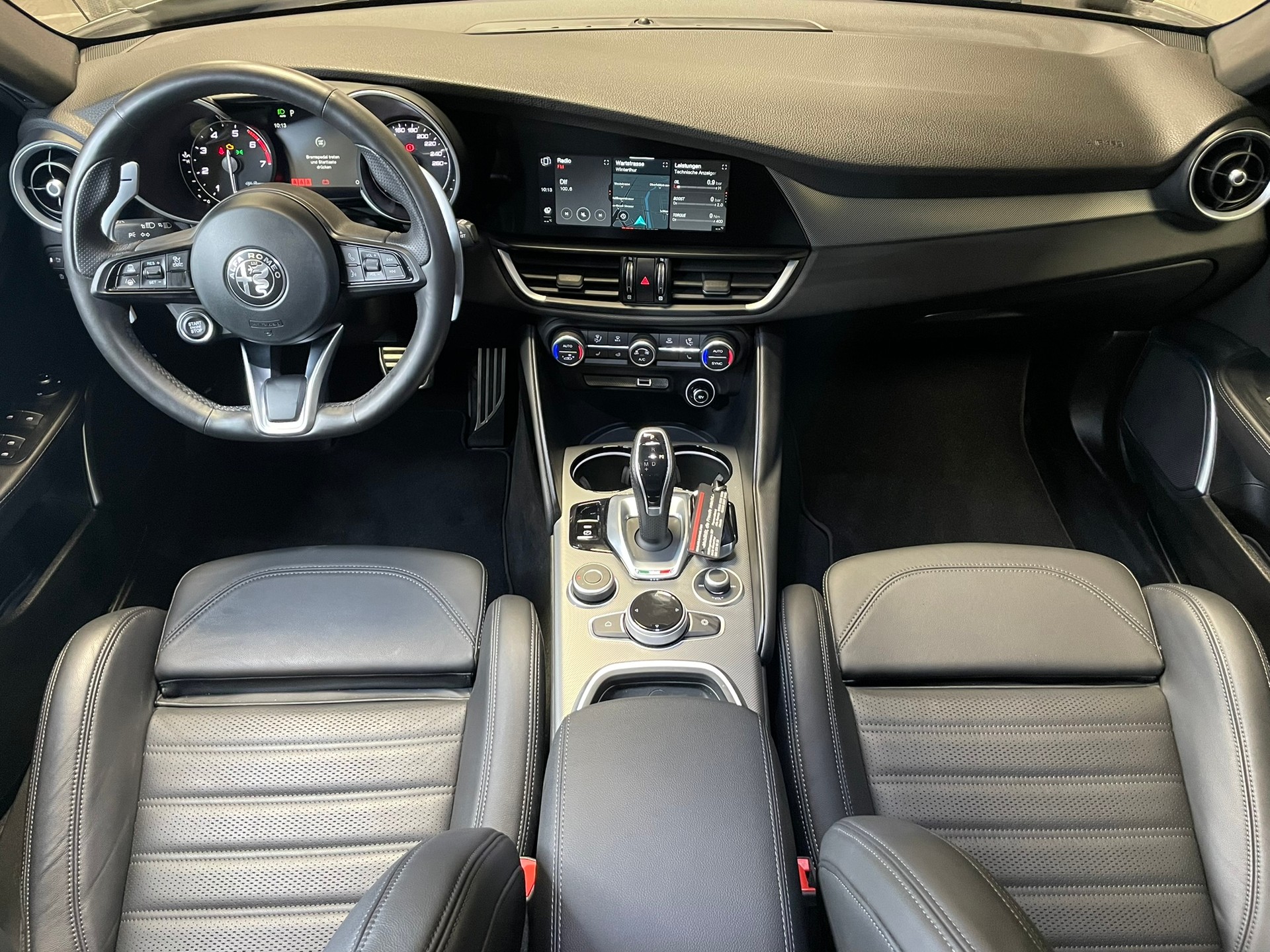 ALFA ROMEO Giulia 2.0 MA 280 AT Q4 Ve-showroom-element-3