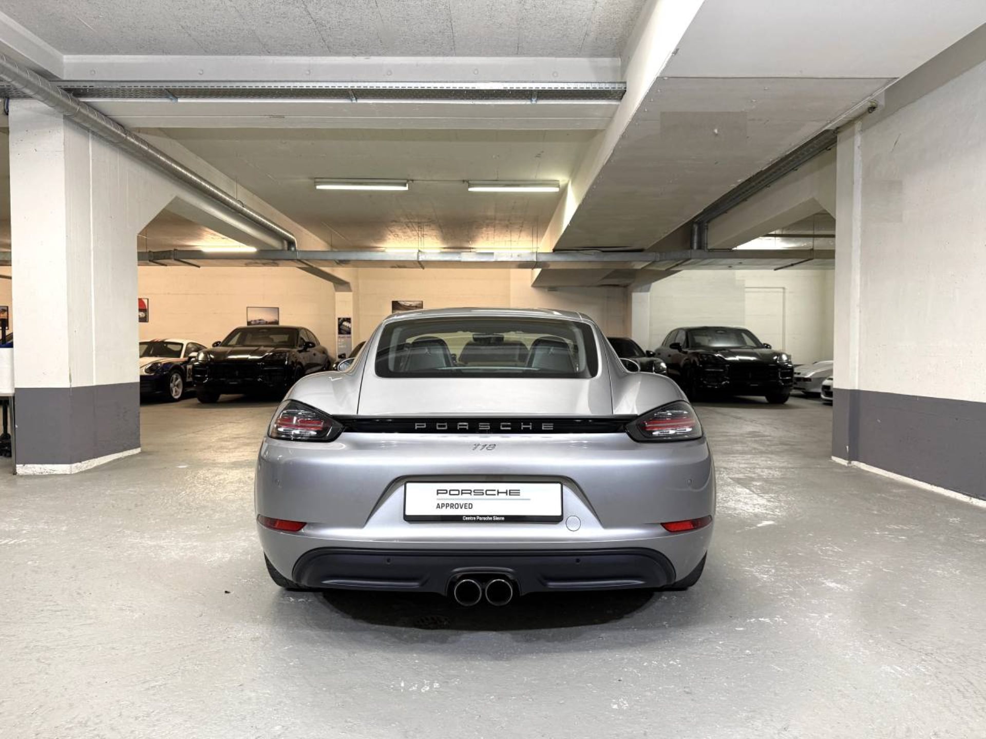 PORSCHE 718 Cayman-image-5