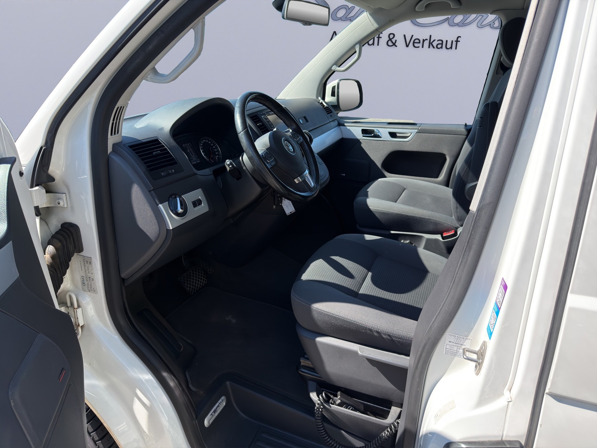 VW T5 Multivan 2.0 Bi-TDI CR Comfortline Team DSG-image-11