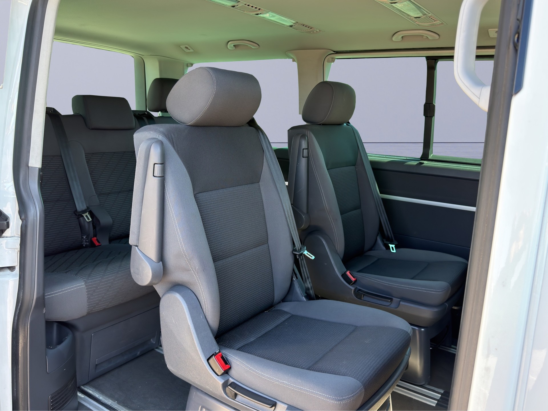 VW T5 Multivan 2.0 Bi-TDI CR Comfortline Team DSG-image-9