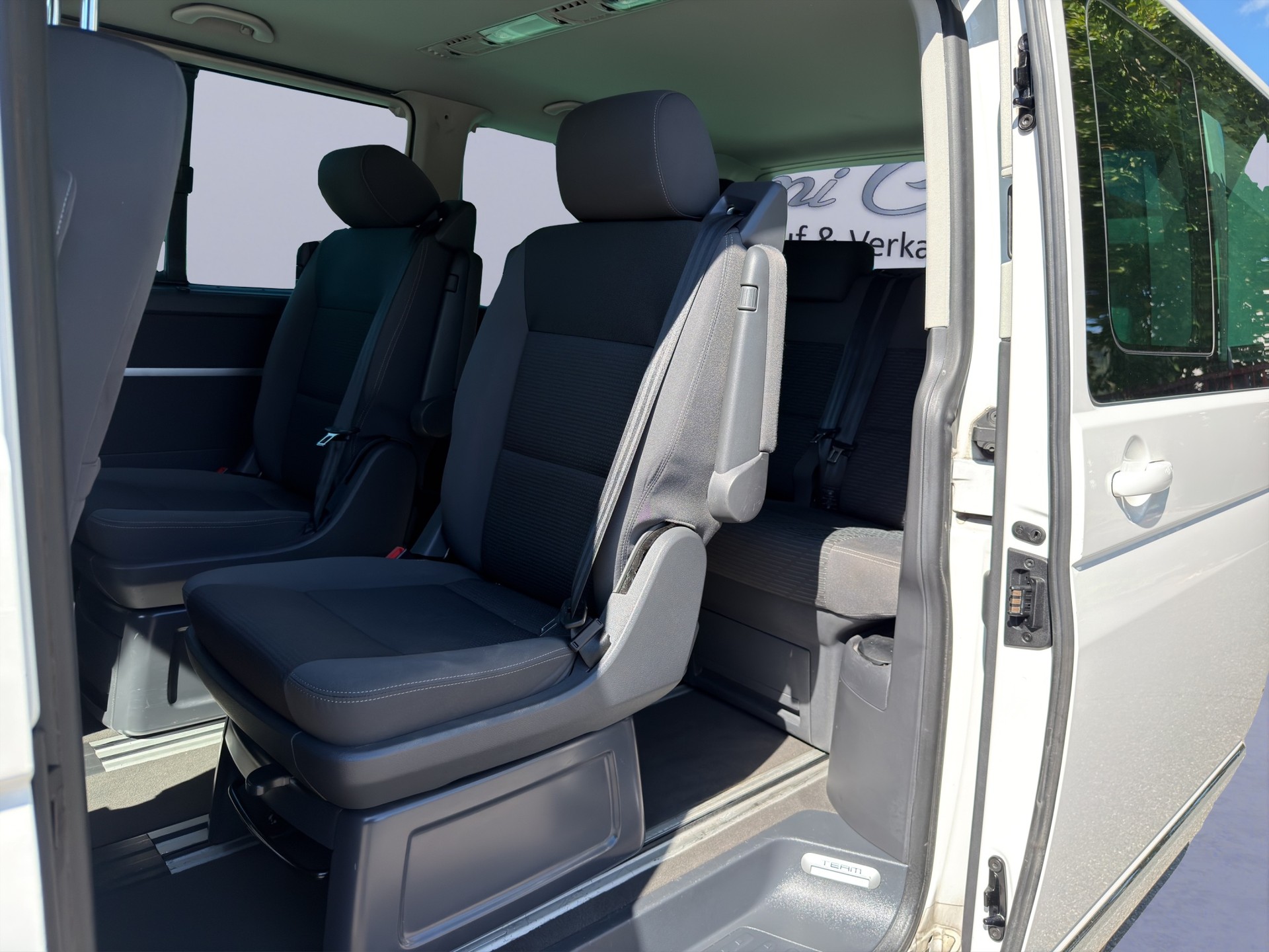 VW T5 Multivan 2.0 Bi-TDI CR Comfortline Team DSG-image-13
