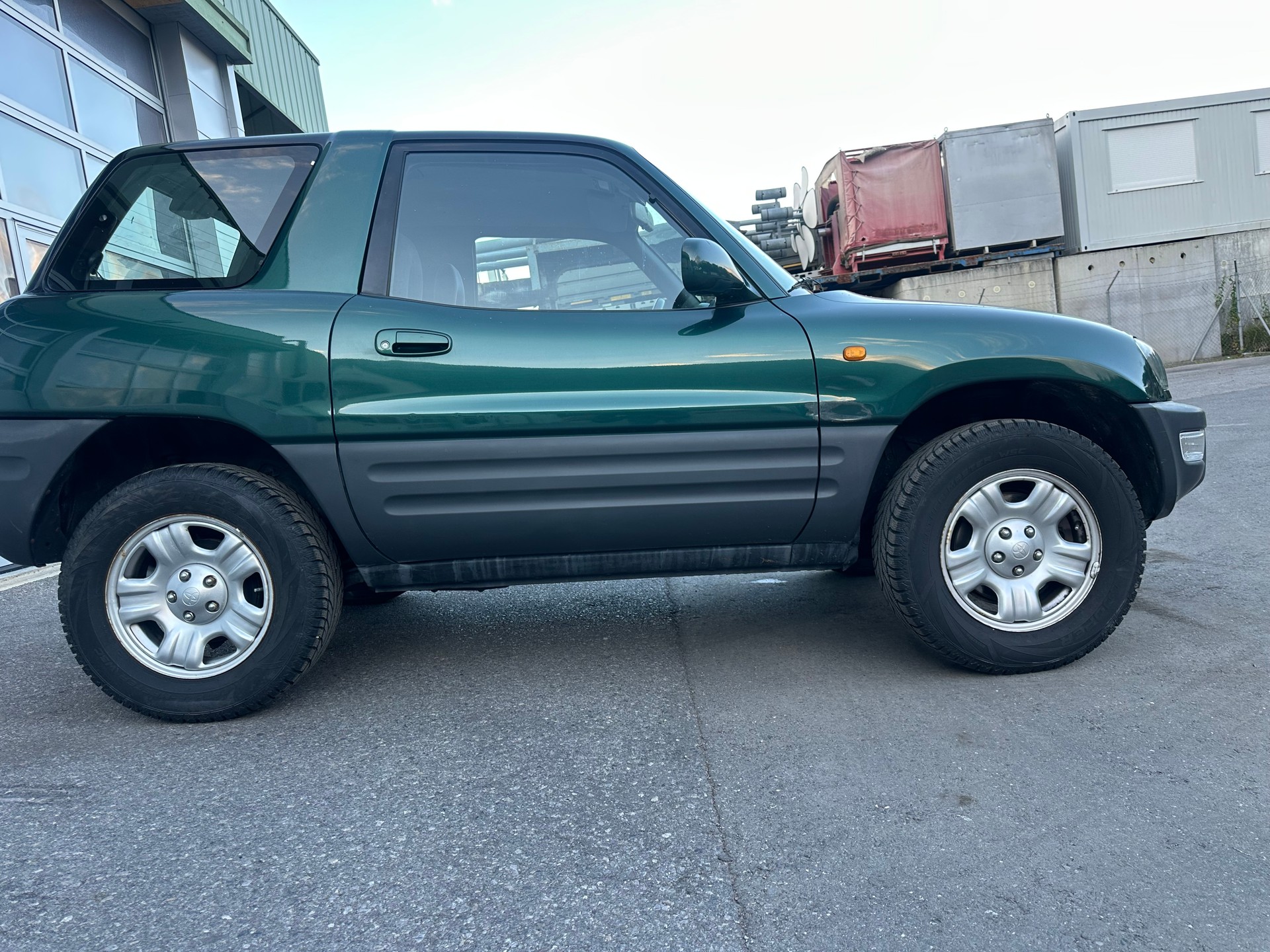 TOYOTA RAV-4-image-6