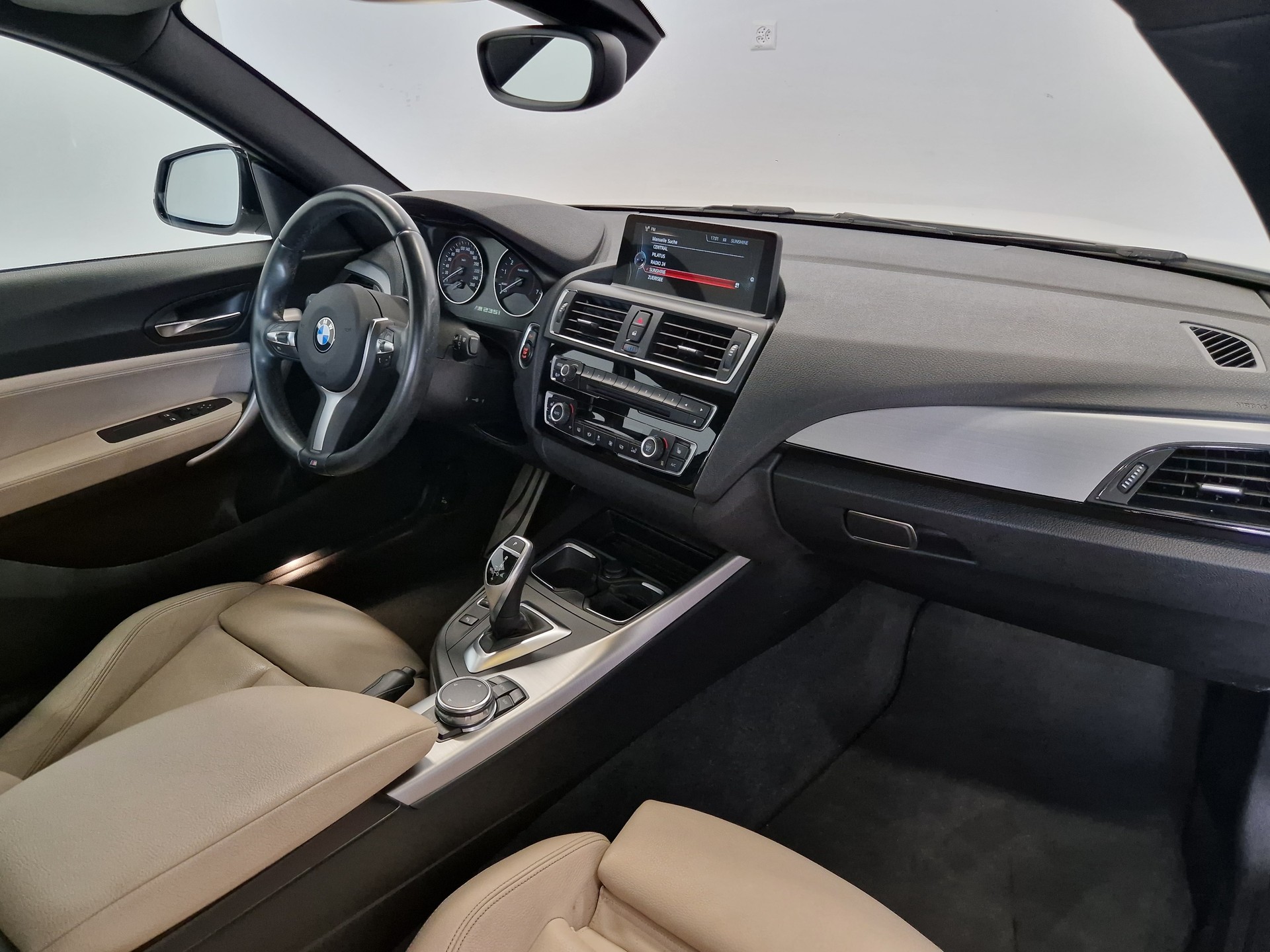 BMW M235i xDrive Steptronic-image-4