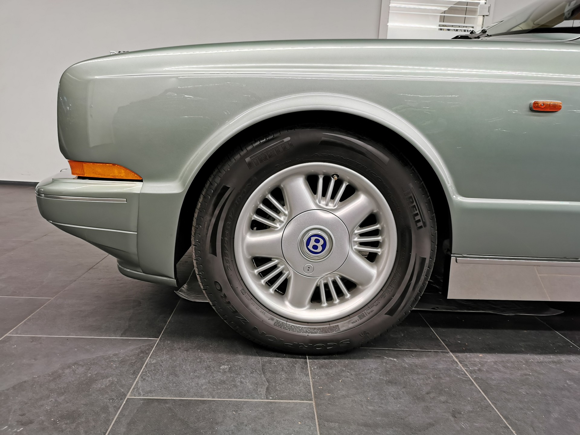 BENTLEY AZURE 1. SERIE OHNE ELEKTRONIK VOLL PERFEKT AB VETERANENPRÜFUNG OLDTIMER AURORA GRÜN AB SERVICE NÄCHSTE MFK IN 7 JAHREN!-image-6