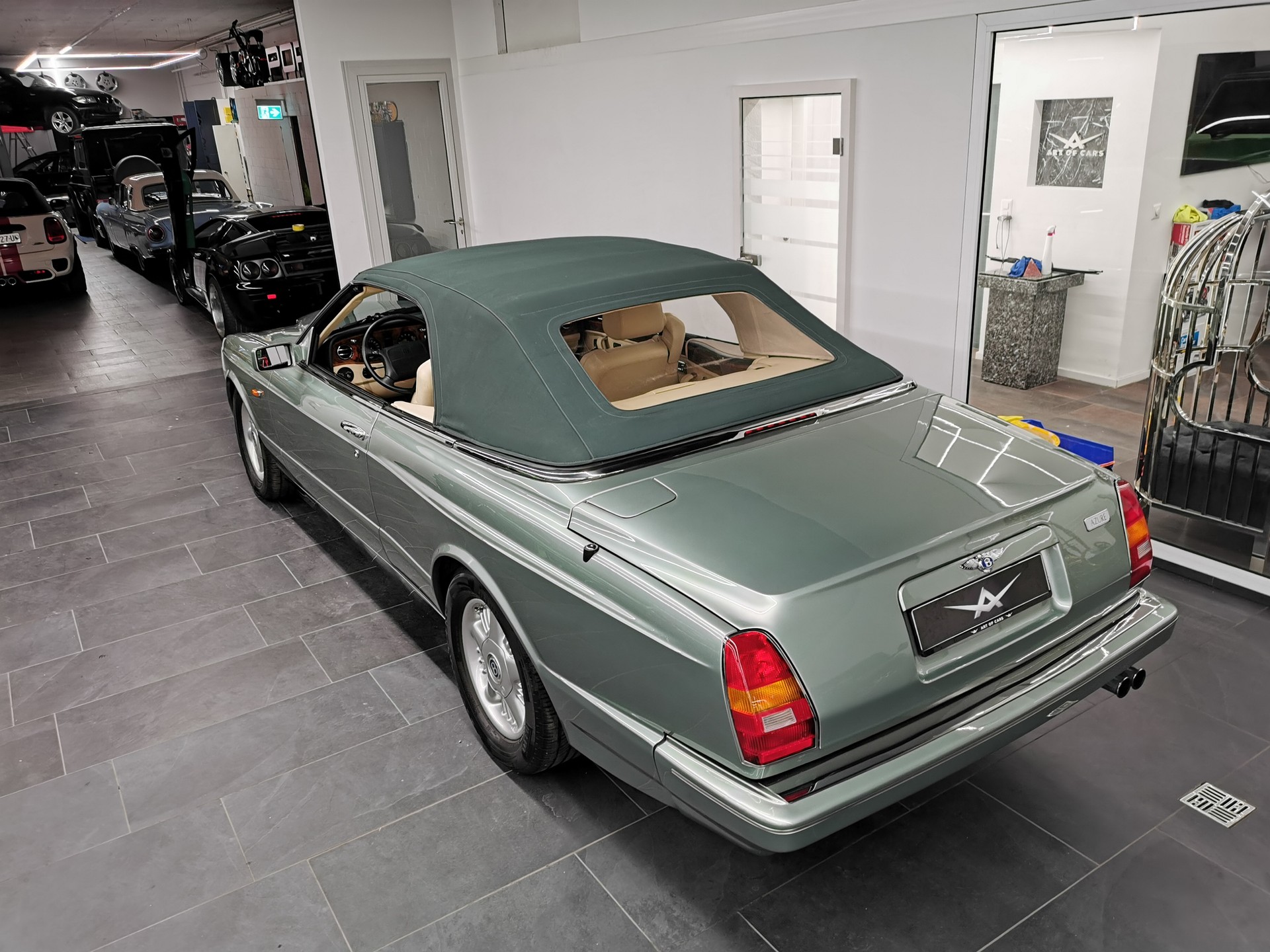BENTLEY AZURE 1. SERIE OHNE ELEKTRONIK VOLL PERFEKT AB VETERANENPRÜFUNG OLDTIMER AURORA GRÜN AB SERVICE NÄCHSTE MFK IN 7 JAHREN!-image-1