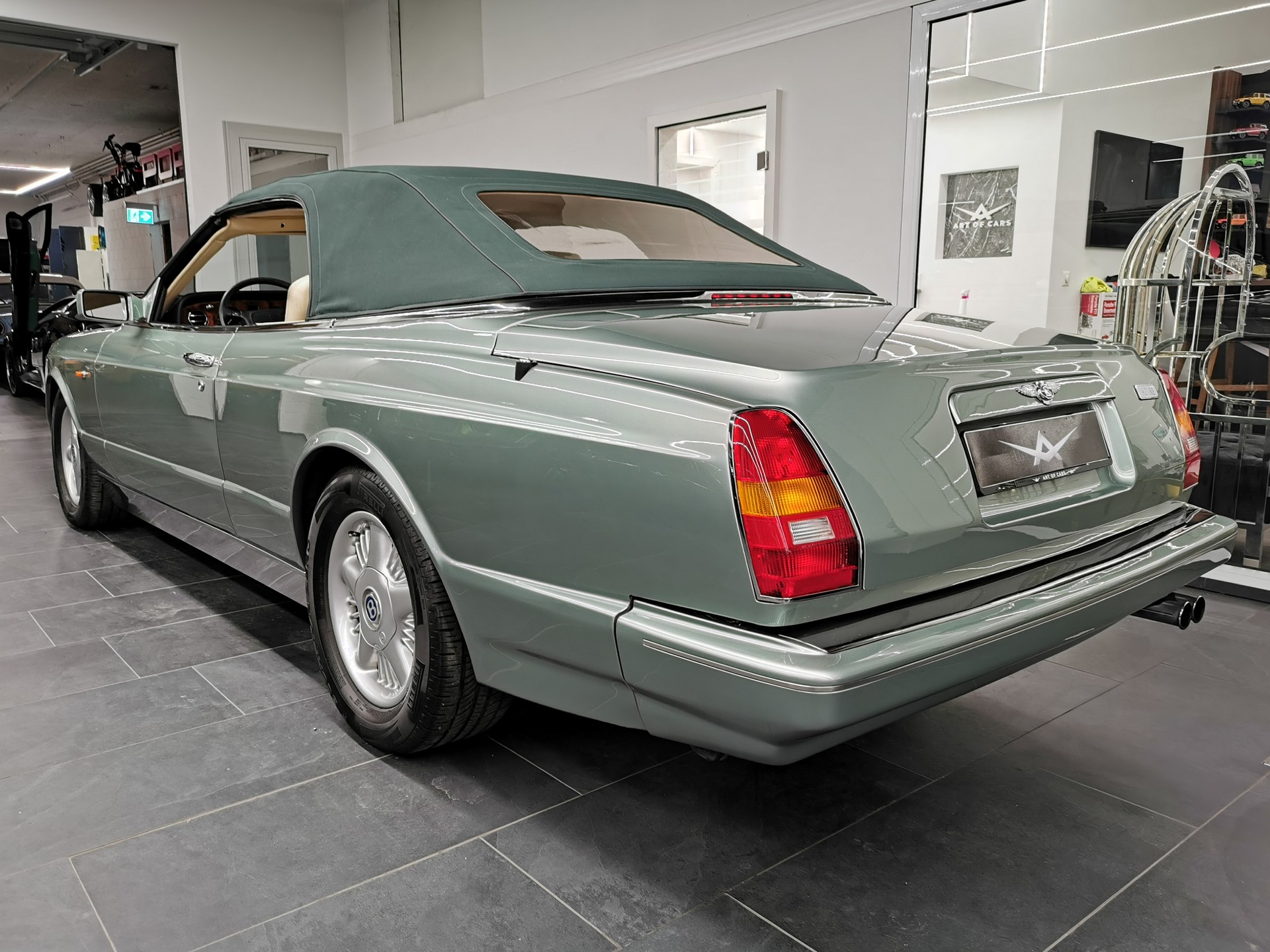 BENTLEY AZURE 1. SERIE OHNE ELEKTRONIK VOLL PERFEKT AB VETERANENPRÜFUNG OLDTIMER AURORA GRÜN AB SERVICE NÄCHSTE MFK IN 7 JAHREN!-image-5
