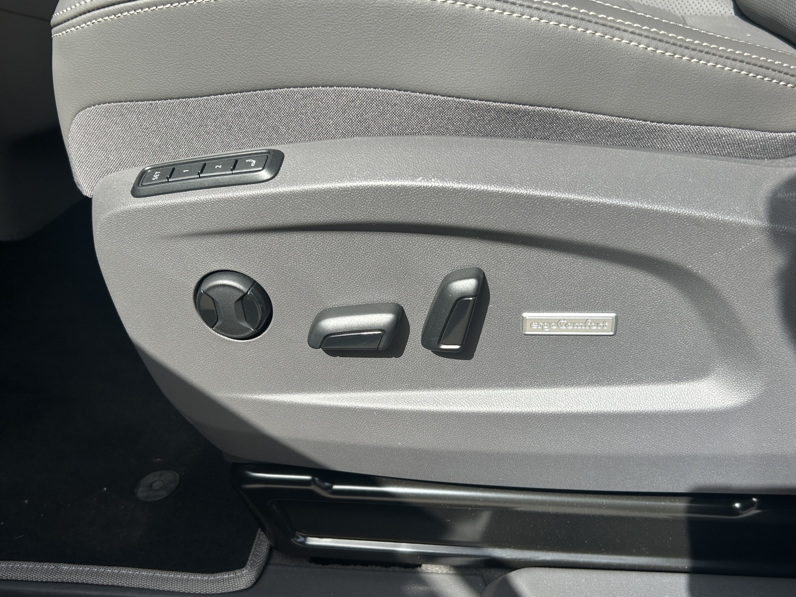 VW Multivan 1.5 eHybrid Style 4Motion DSG-image-21