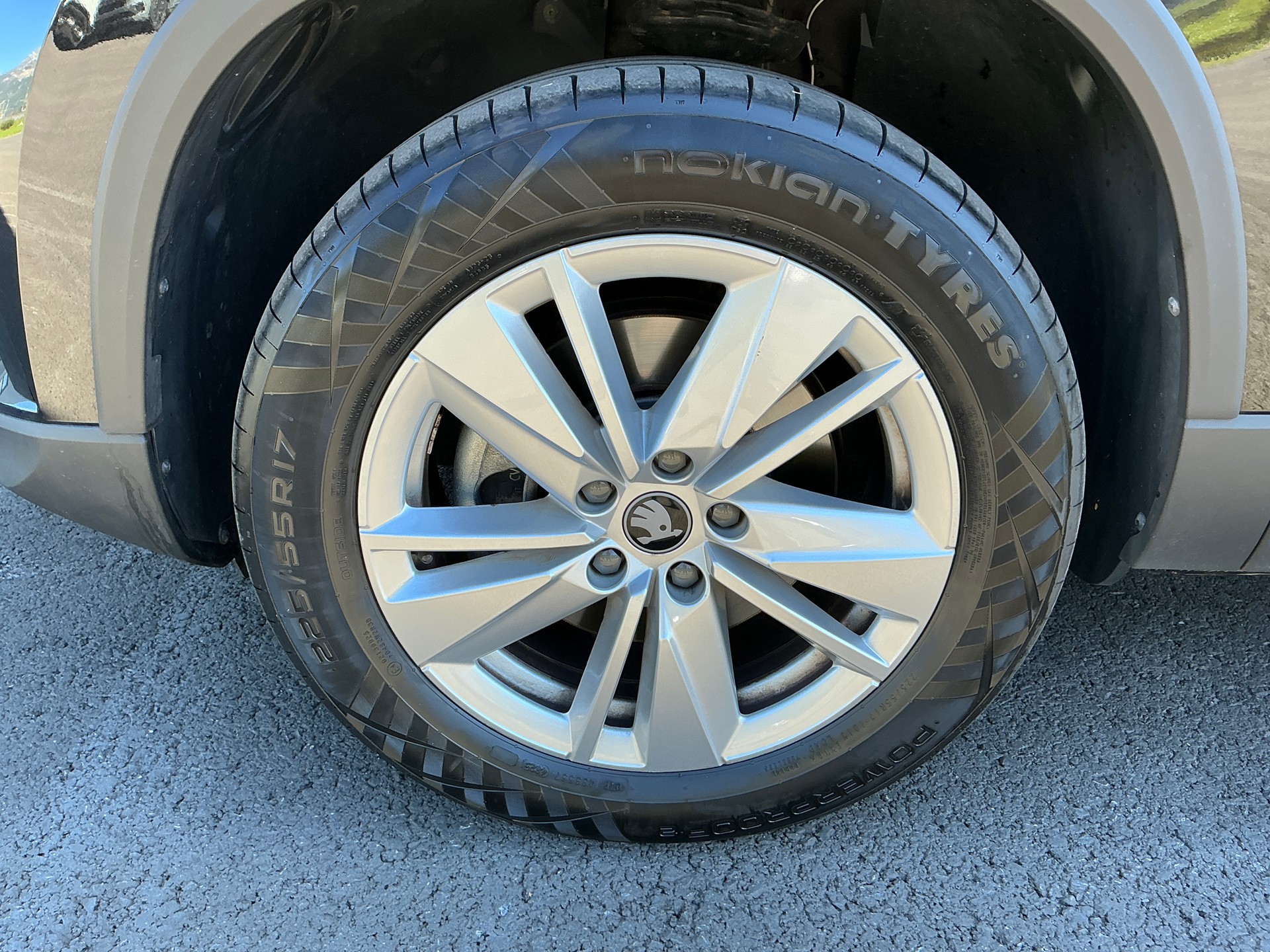 SKODA Karoq 2.0 TDI Selection 4x4 DSG-image-3