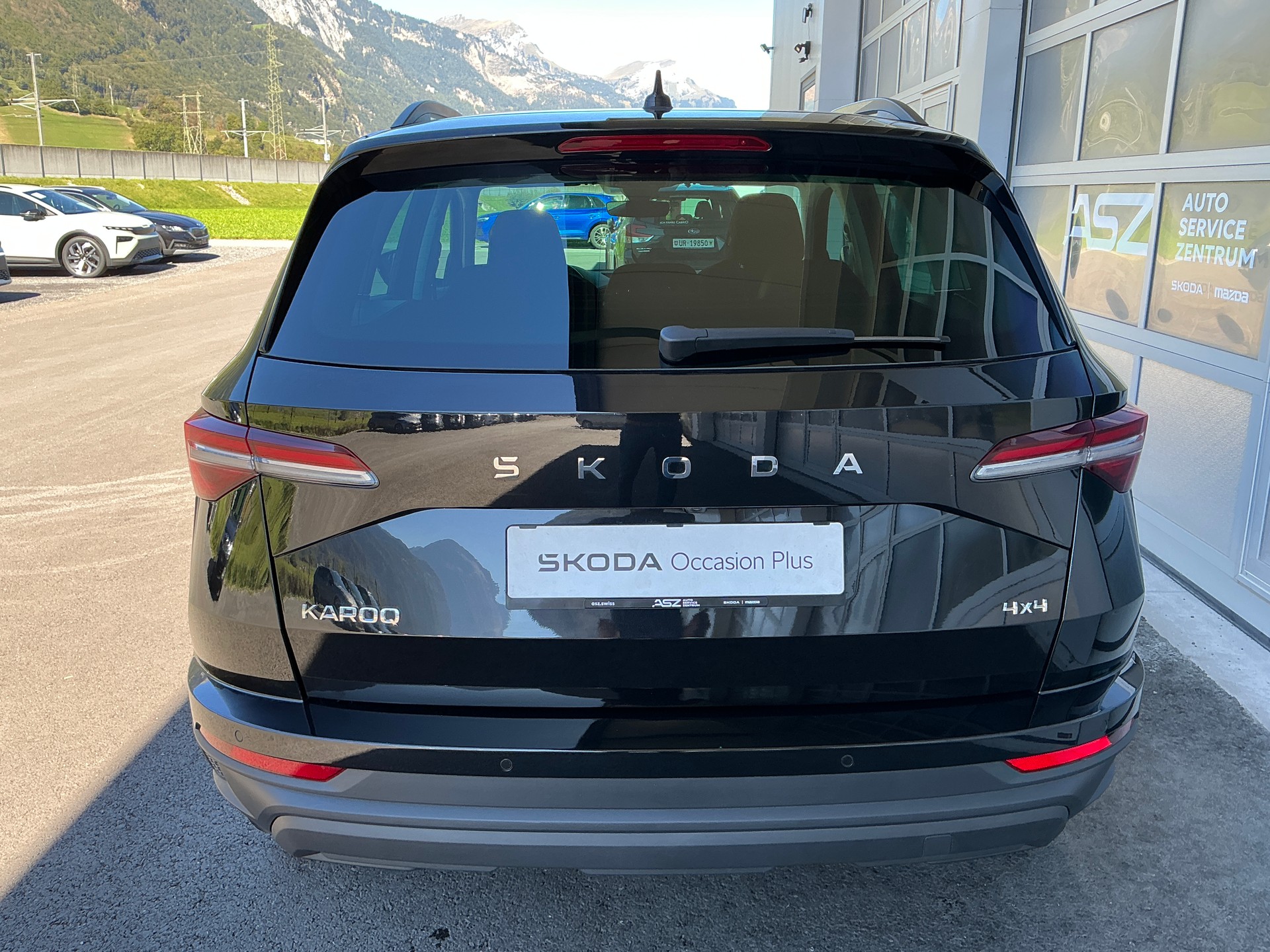 SKODA Karoq 2.0 TDI Selection 4x4 DSG-image-2