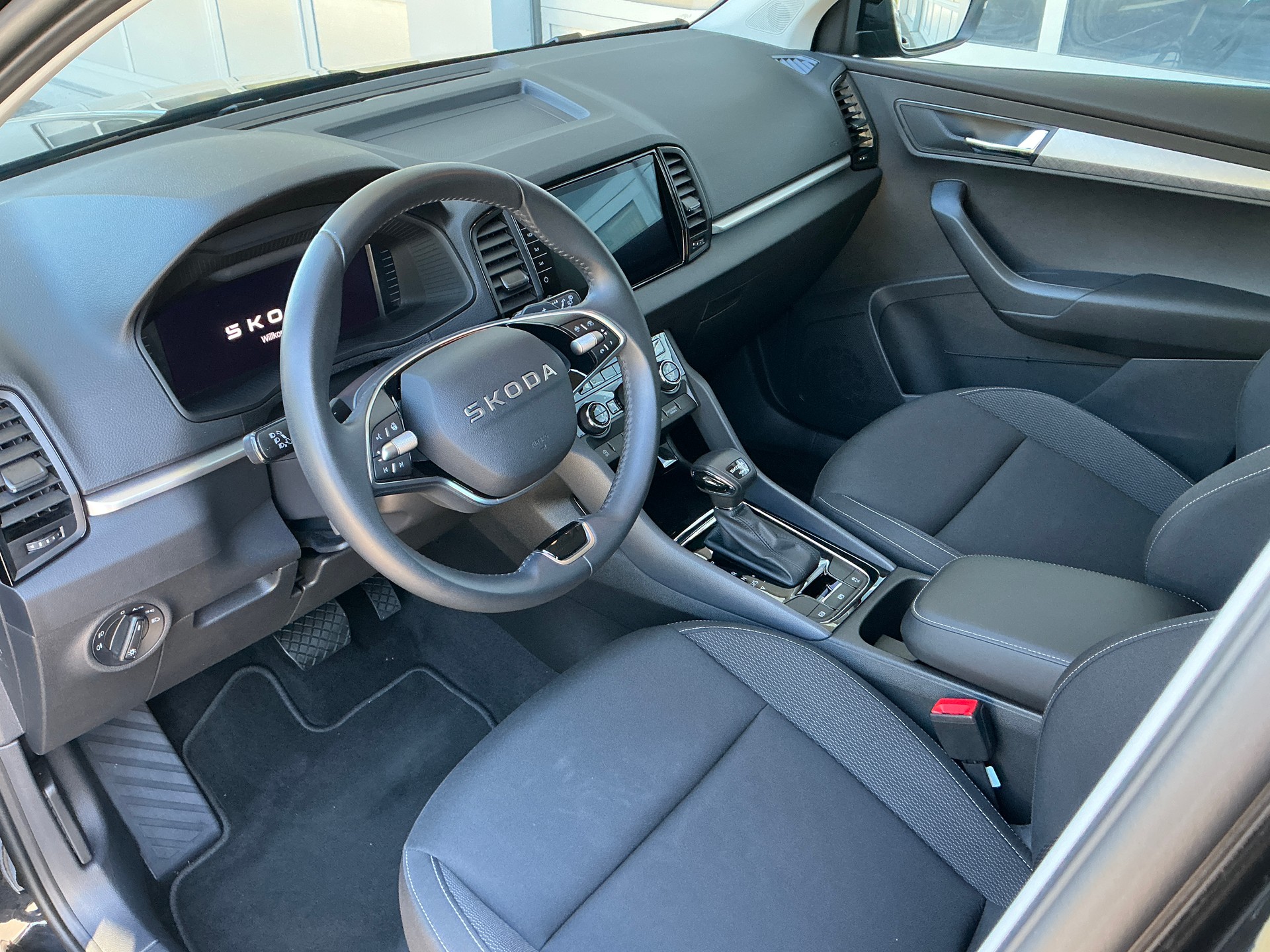 SKODA Karoq 2.0 TDI Selection 4x4 DSG-image-7