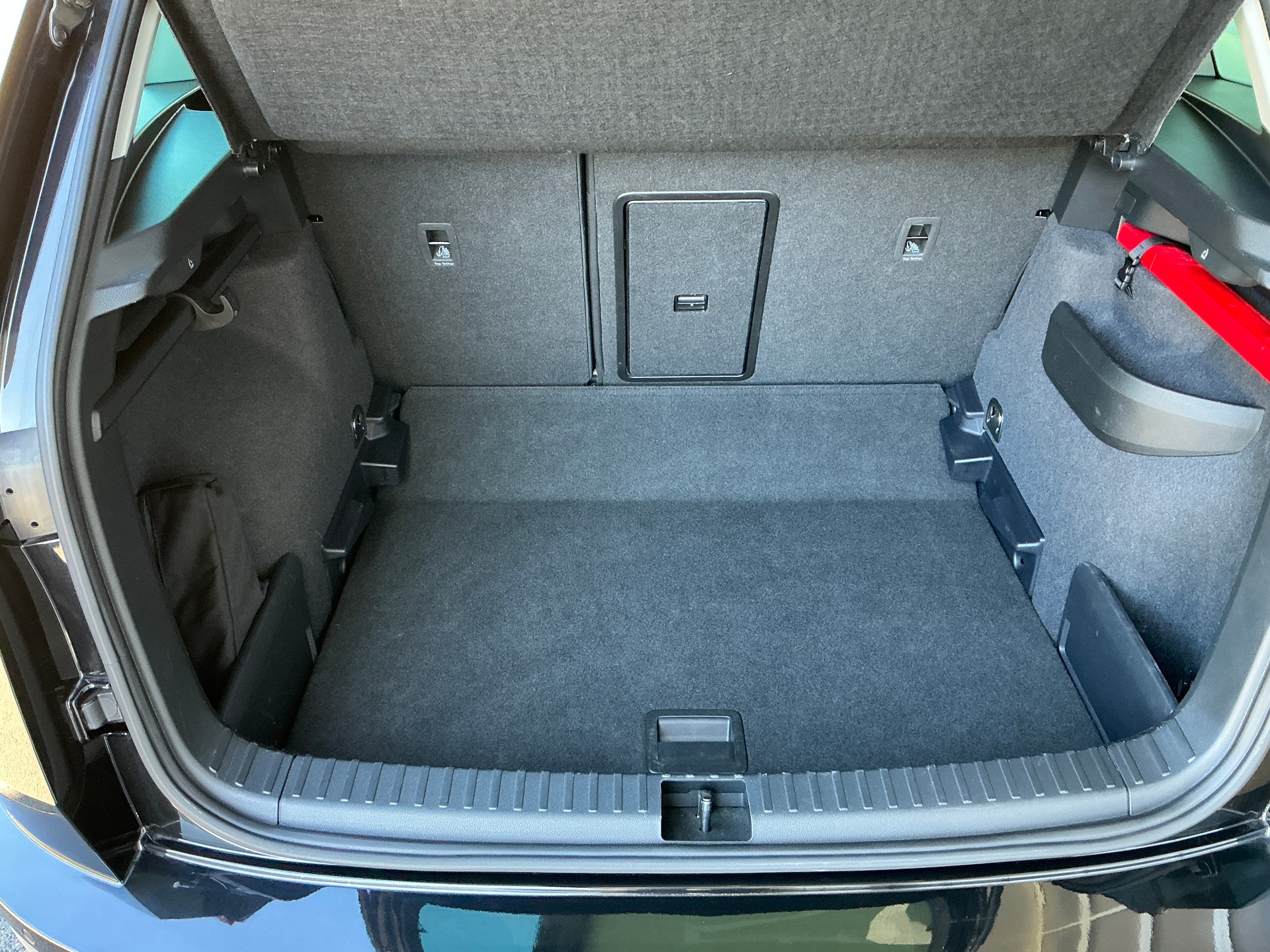 SKODA Karoq 2.0 TDI Selection 4x4 DSG-image-8