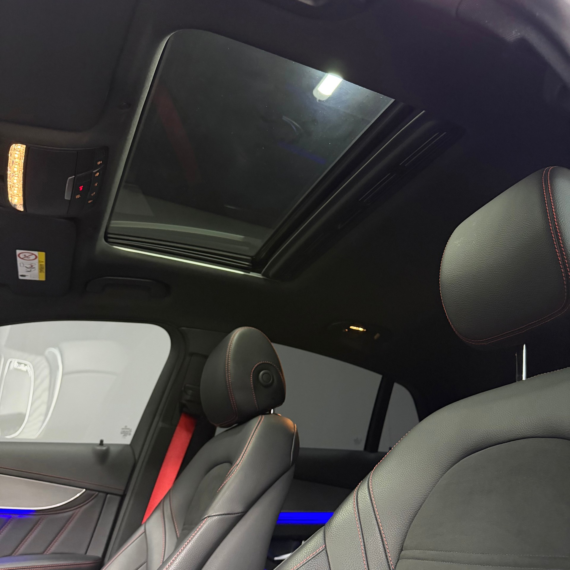 MERCEDES-BENZ GLC Coupé 220 d AMG Line 4Matic 9G-Tronic-image-9