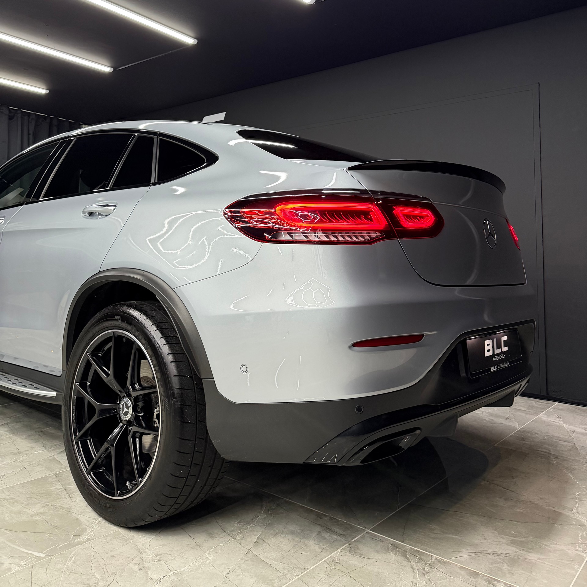 MERCEDES-BENZ GLC Coupé 220 d AMG Line 4Matic 9G-Tronic-image-5