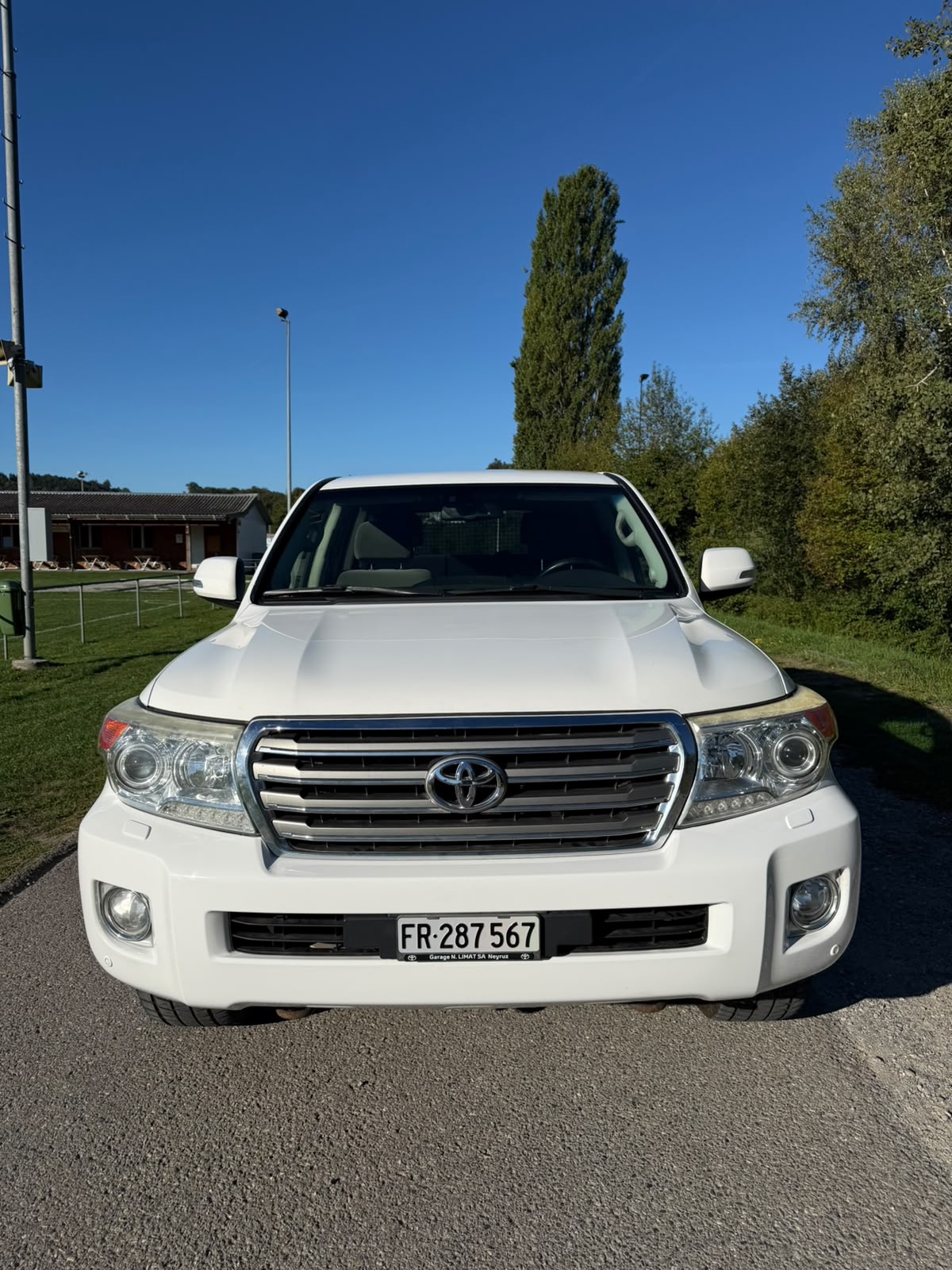 TOYOTA 4.5 D-4D V8 Linea Luna 5P.-image-2