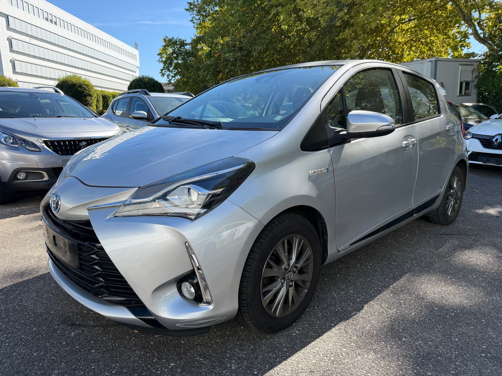 TOYOTA Yaris 1.5 VVT-i Hybrid Comfort e-CVT-image-0