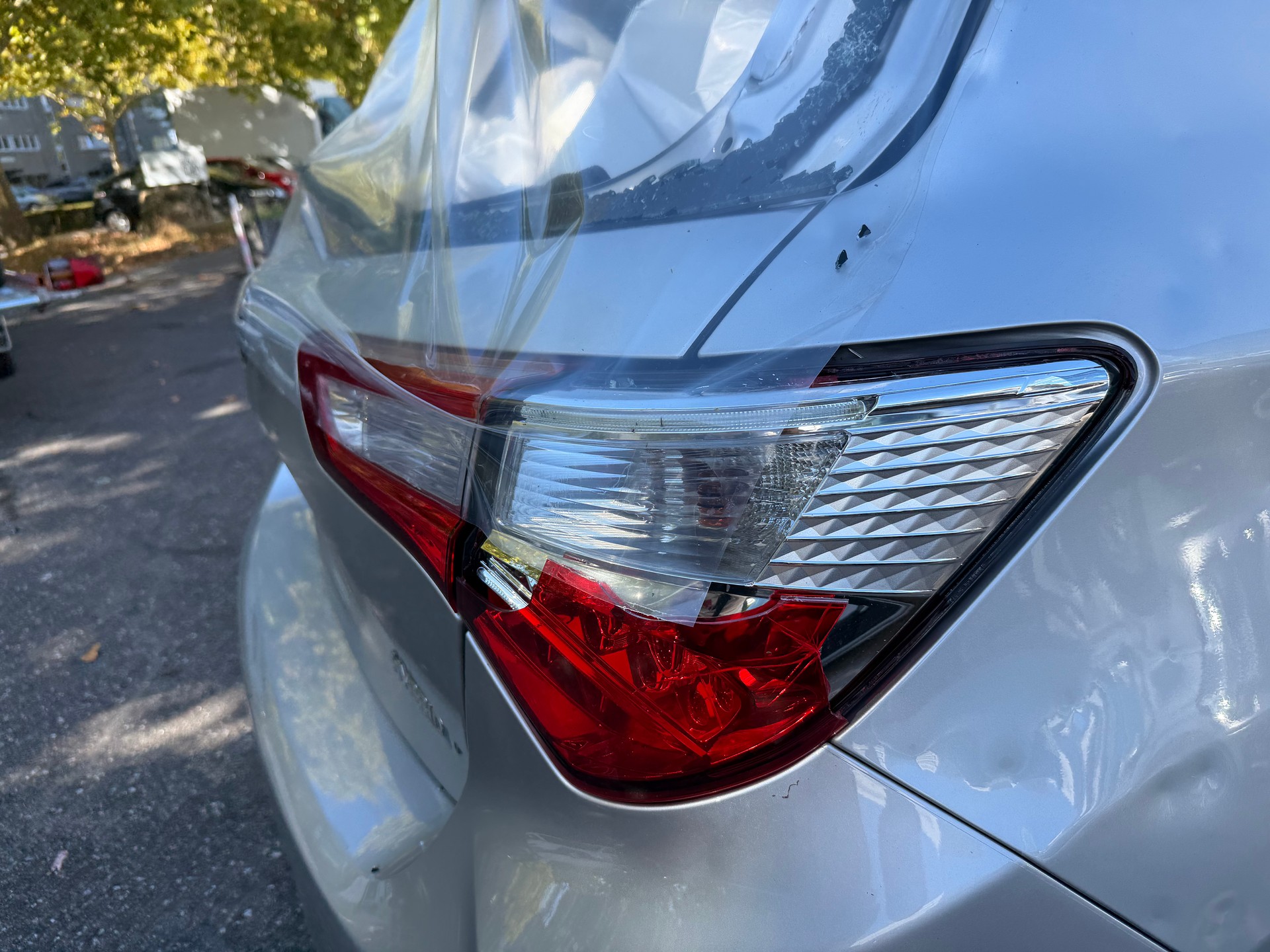 TOYOTA Yaris 1.5 VVT-i Hybrid Comfort e-CVT-image-6