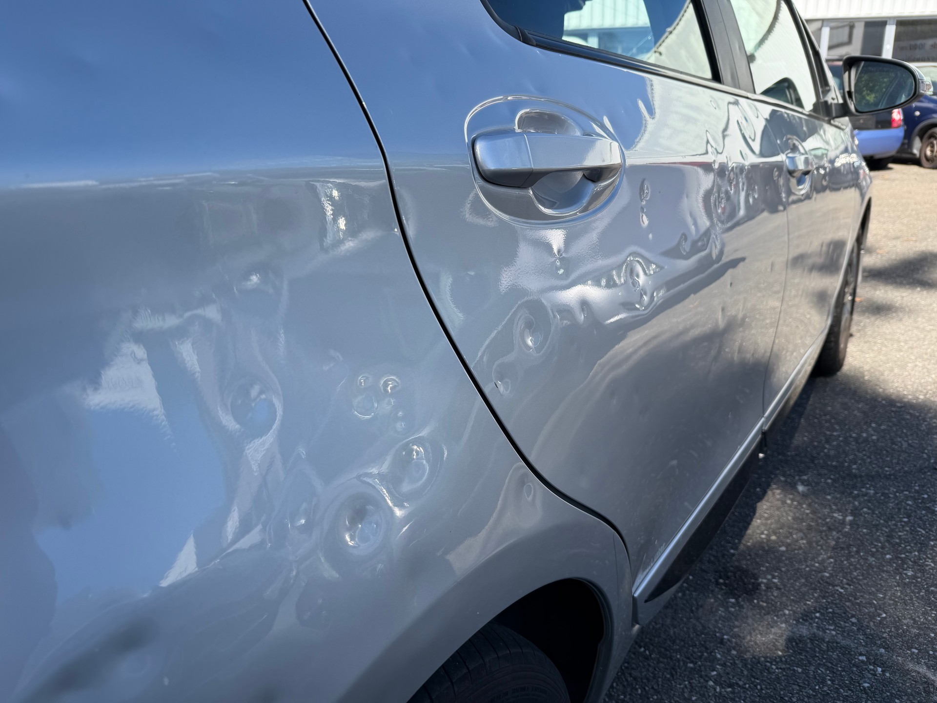 TOYOTA Yaris 1.5 VVT-i Hybrid Comfort e-CVT-image-5