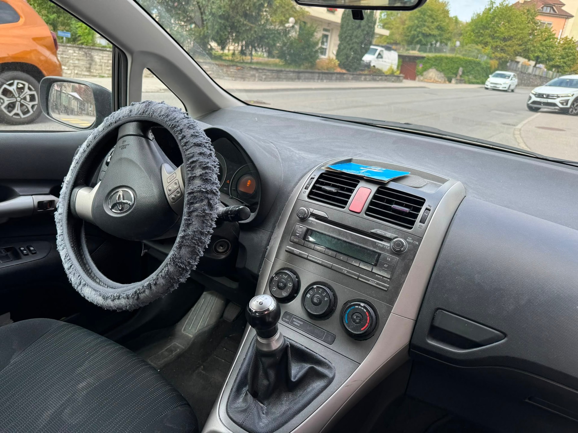 TOYOTA Auris 1.6 Linea Luna-image-5