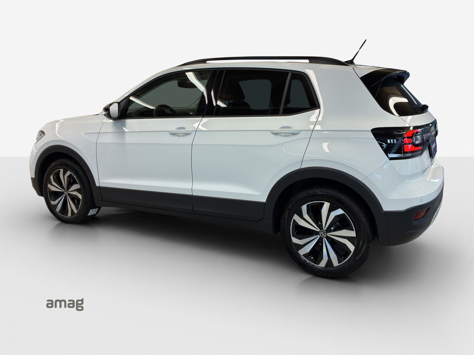 VW T-Cross 1.0 TSI Life Limited DSG-image-2
