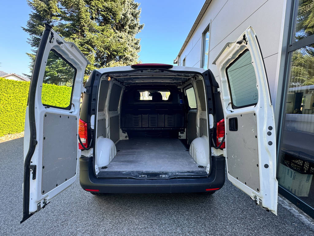 MERCEDES-BENZ Vito 119 CDI 4x4 Kasten kurz-image-3