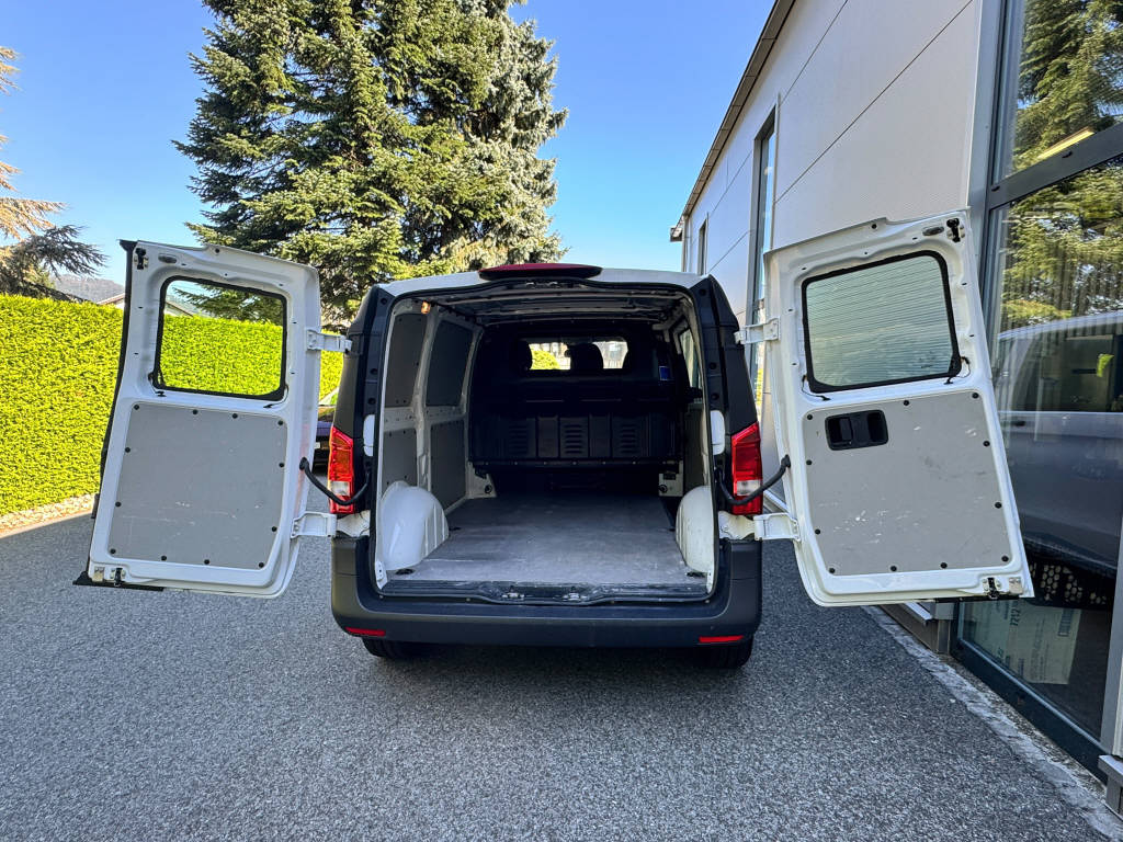 MERCEDES-BENZ Vito 119 CDI 4x4 Kasten kurz-image-4
