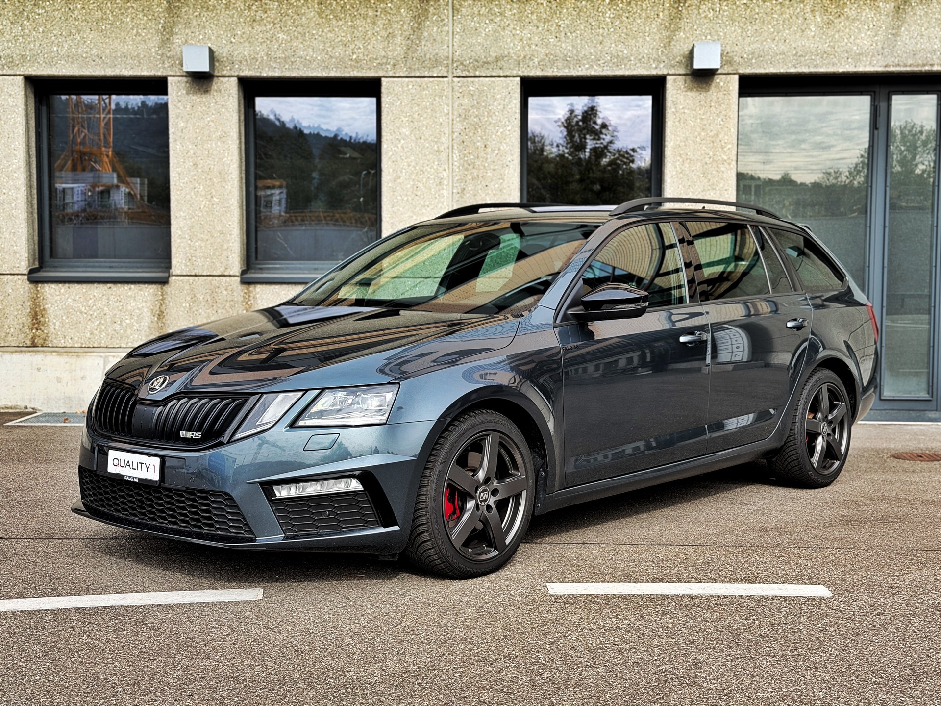 SKODA Octavia Combi 2.0 TDI RS 4x4 DSG-image-0